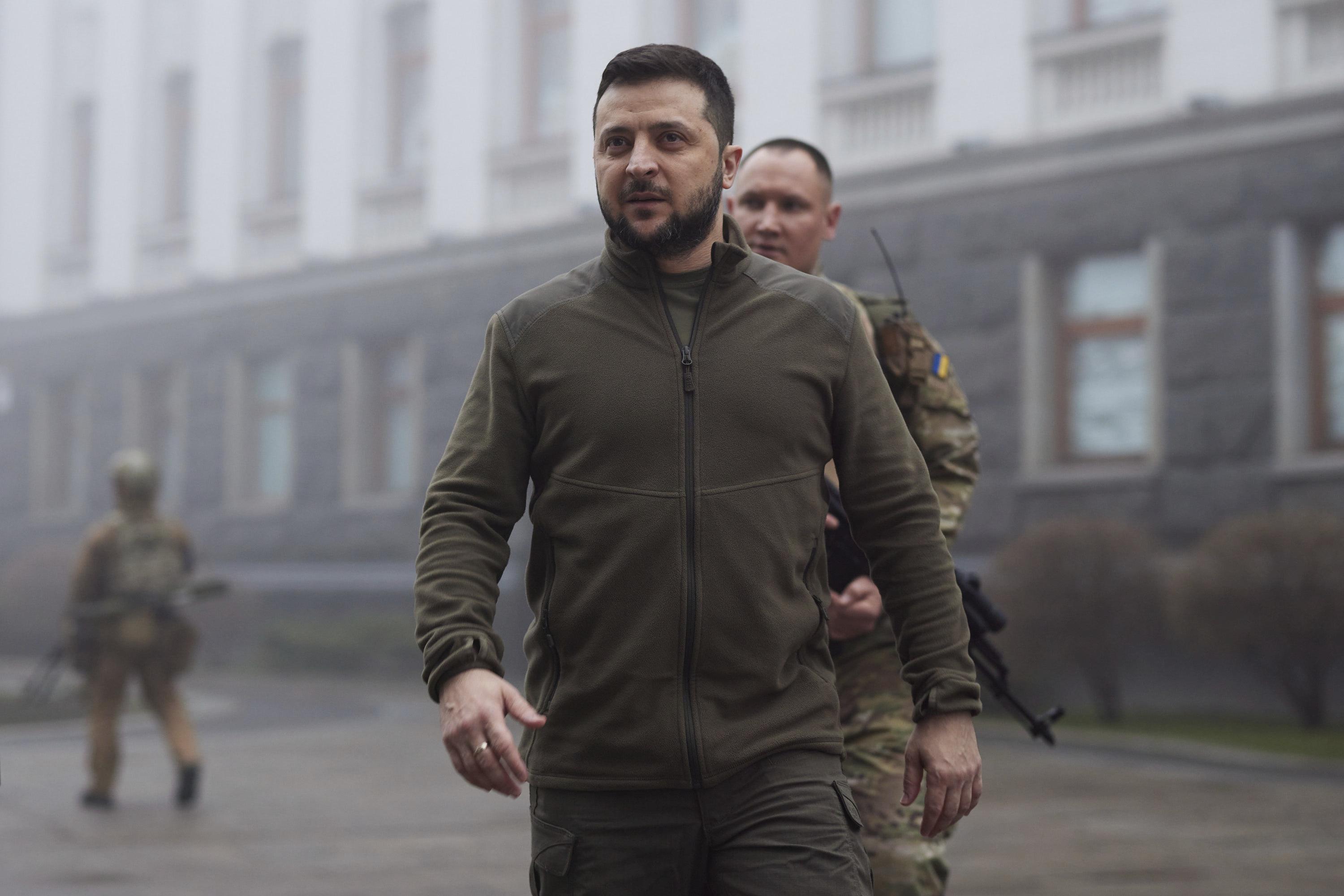 Zelenskyy: Mines in wake of Russian retreat keep Kyiv unsafe – The Associated Press