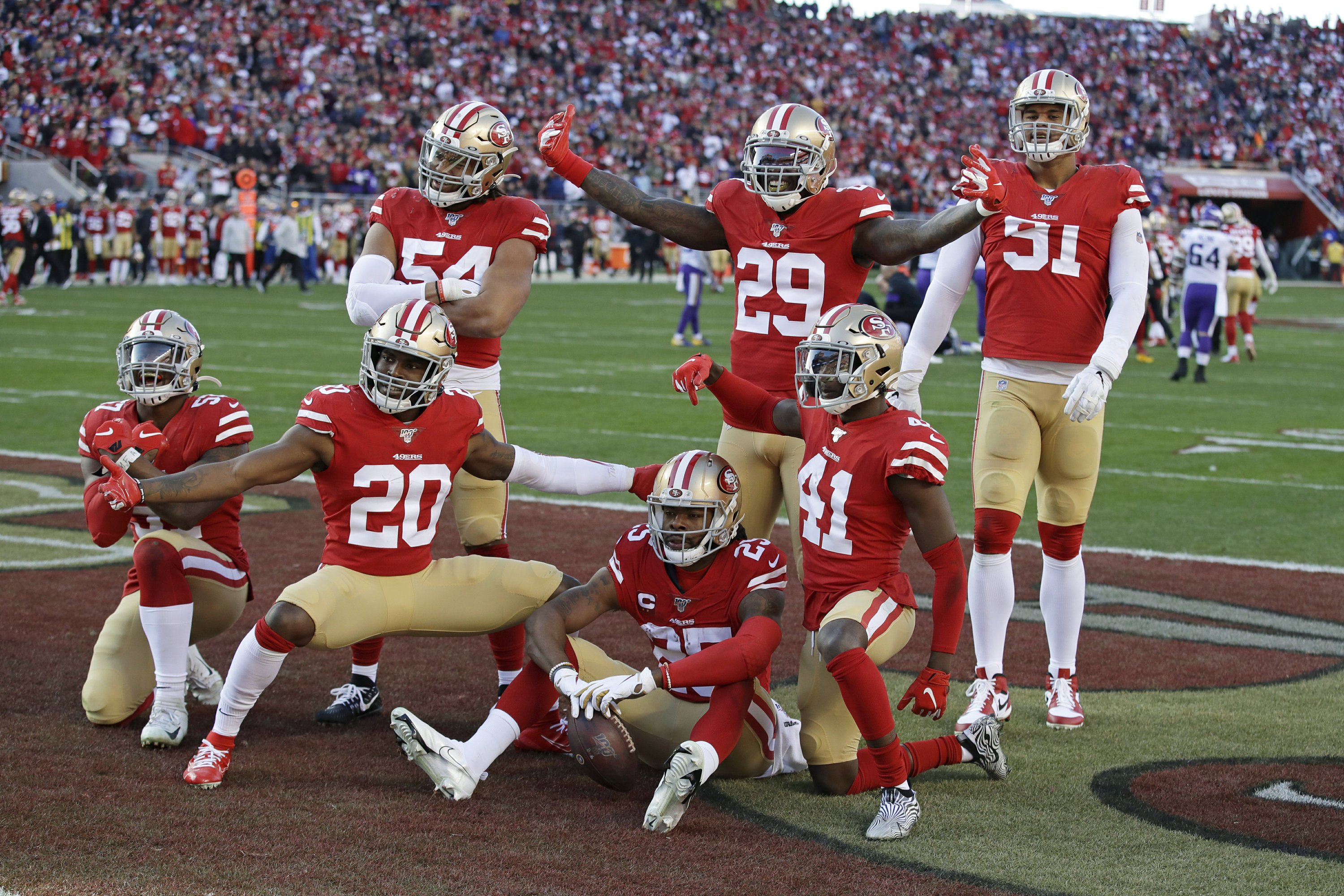 49ers win 1st playoff game in 6 years, 2710 over Vikings