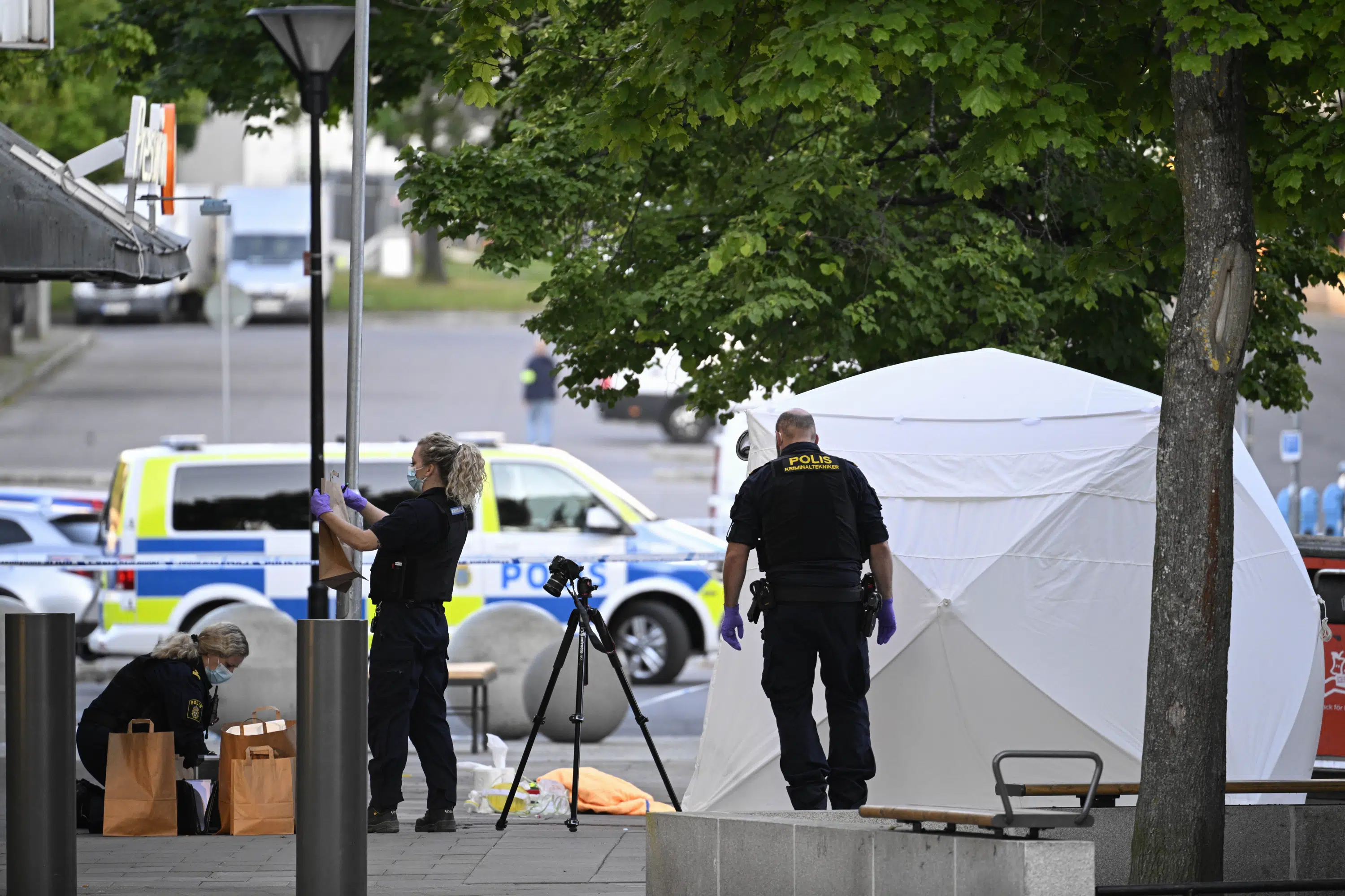 2 killed, 2 wounded in Sweden shooting believed to be gang-related