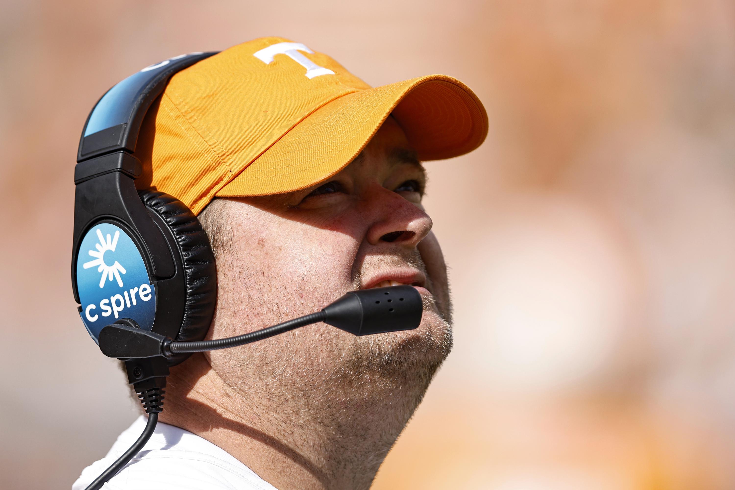 No. 3 Vols avoid looking past No. 19 Kentucky to Georgia | AP News