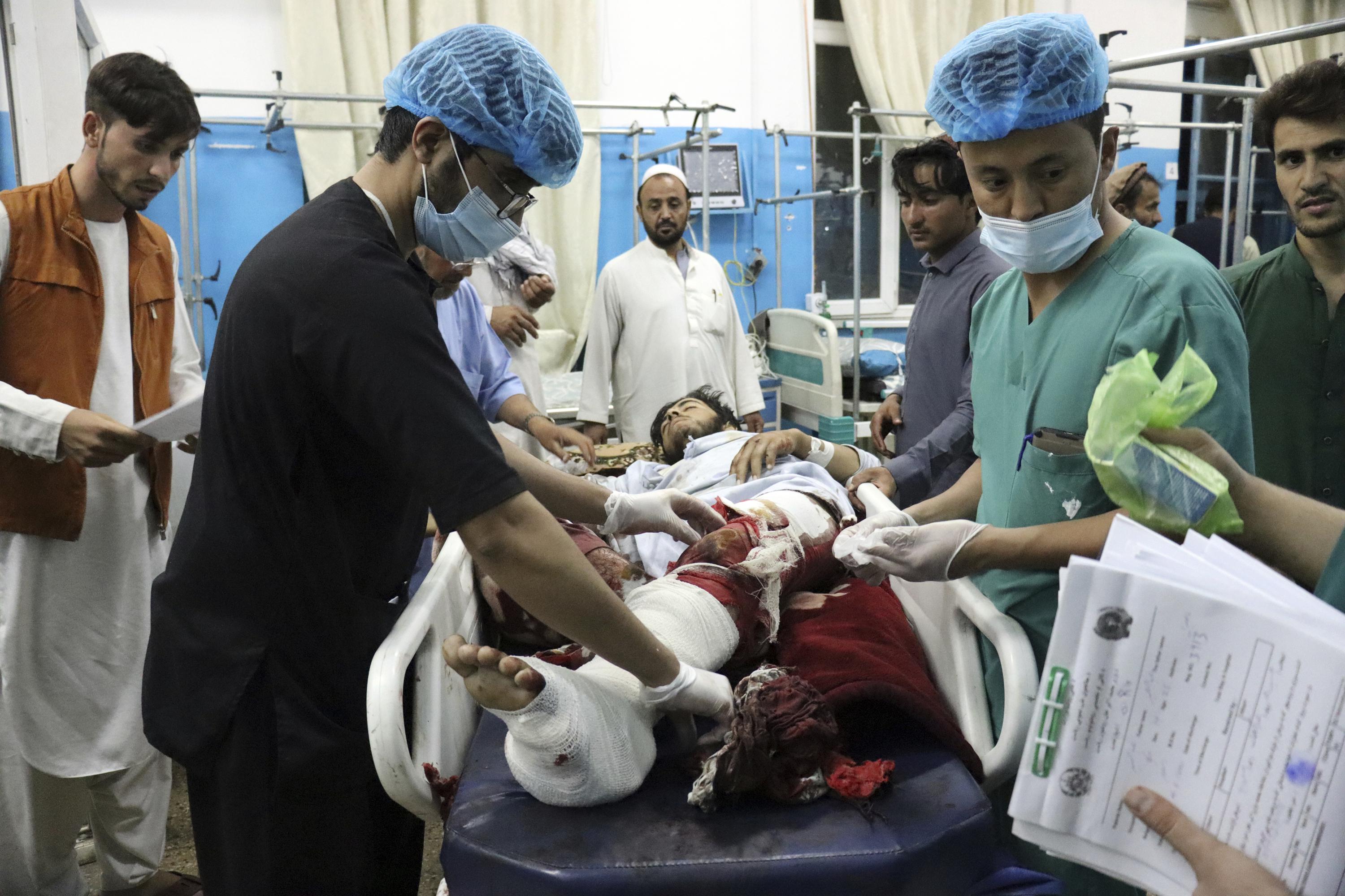 Evacuations are resumed after the bombing of Kabul, as there are now more than 100