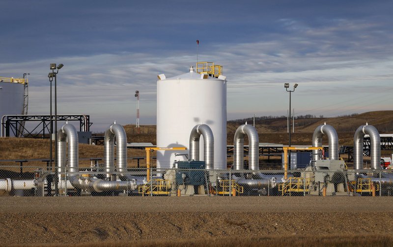 Trump administration approves Keystone pipeline on US land