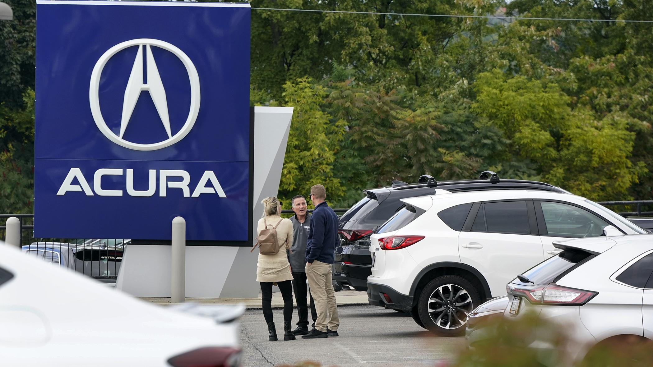 US auto sales fell slightly in 3Q, even with September gains AP News