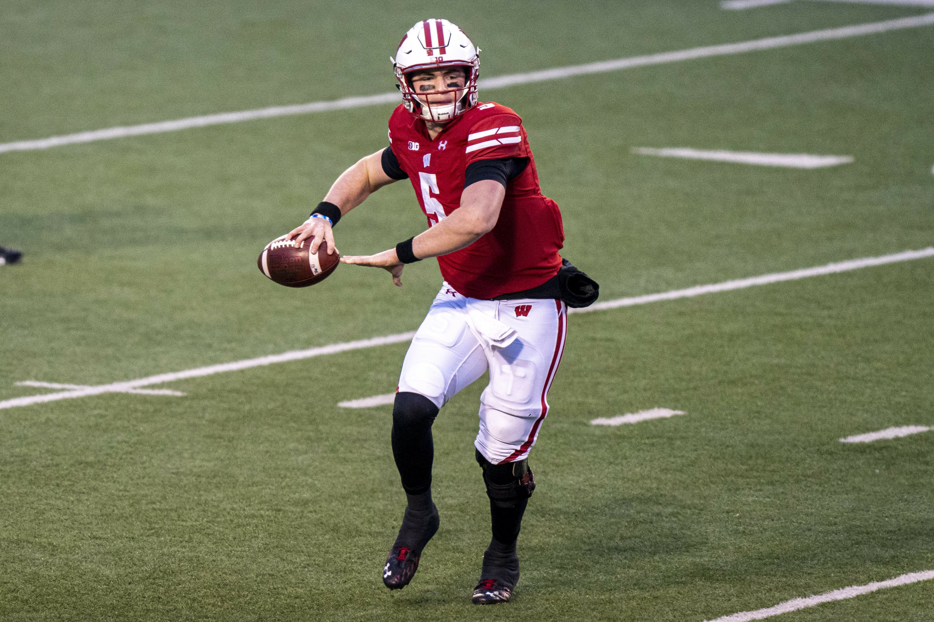 Wisconsin's Mertz looks to get back on track vs Wake Forest - Vimarsana News