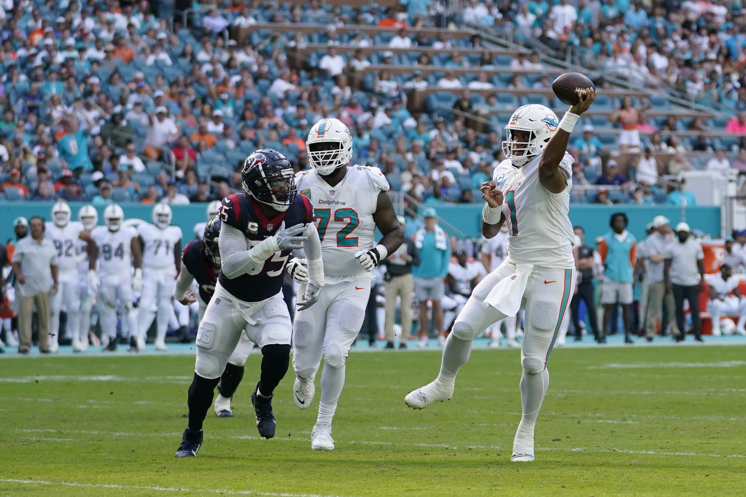 Dolphins LT Armstead won't need surgery, could return soon | AP News