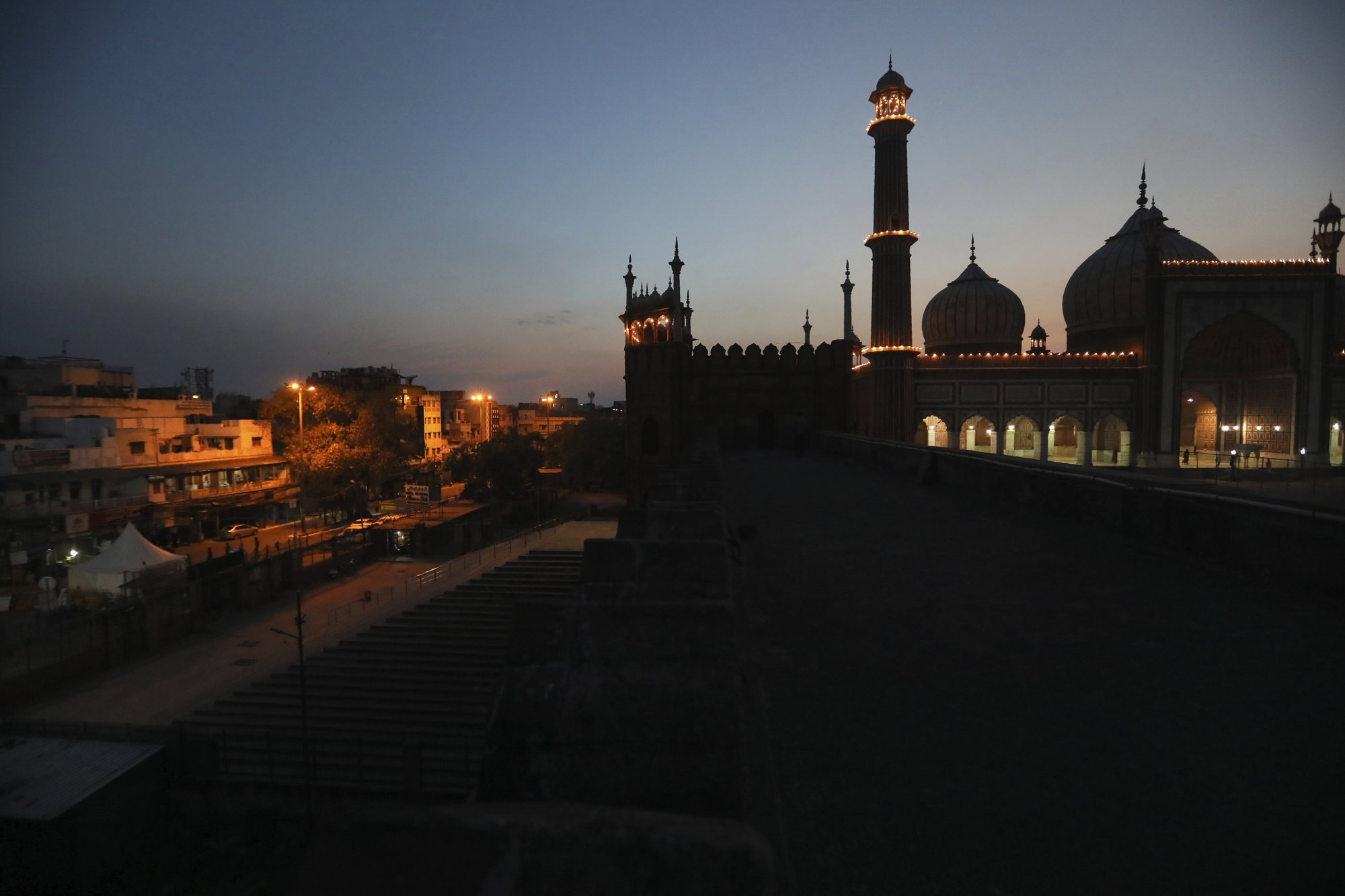 News about - In photos: Ramadan around the world during COVID-19 pandemic