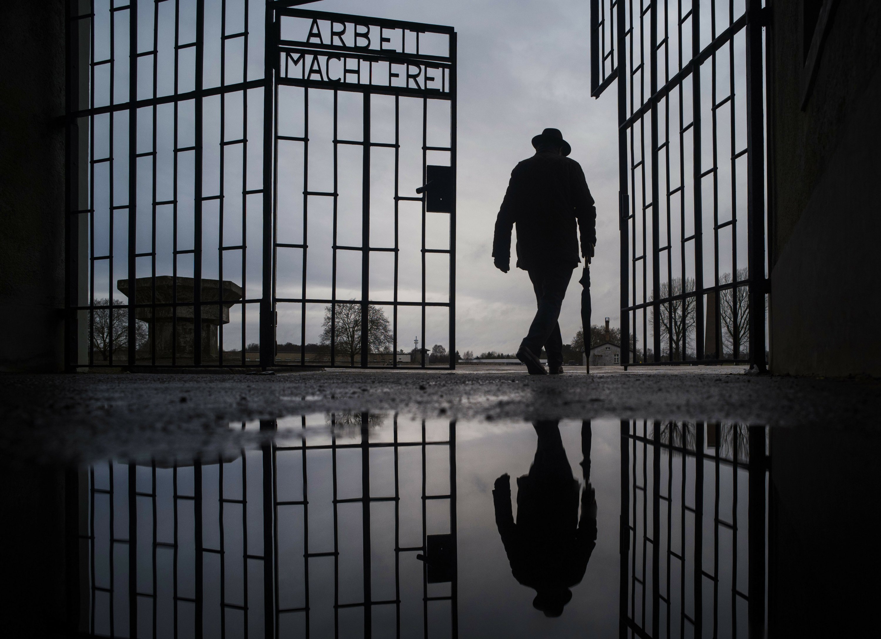 Former Nazi guard, 100 years old, accused of accessory to the murder
