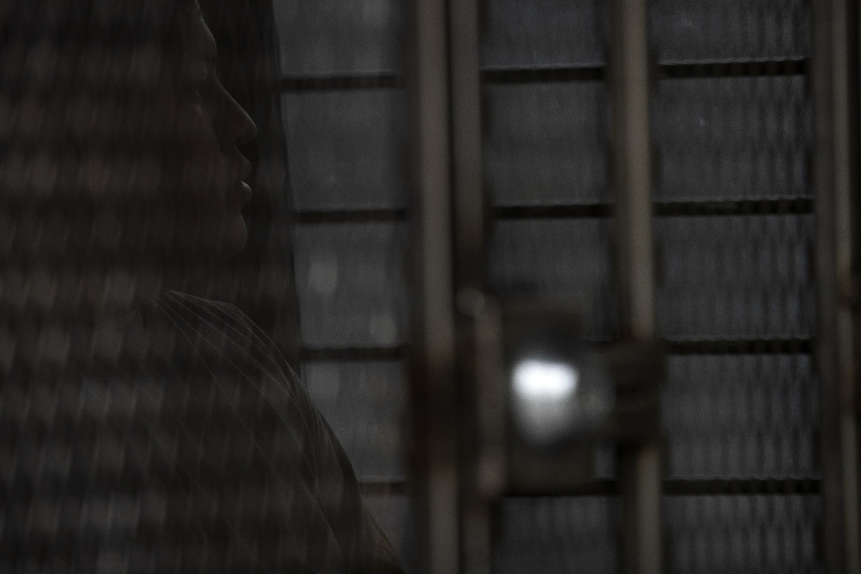 US hotels caught in fight over housing detained migrants AP News