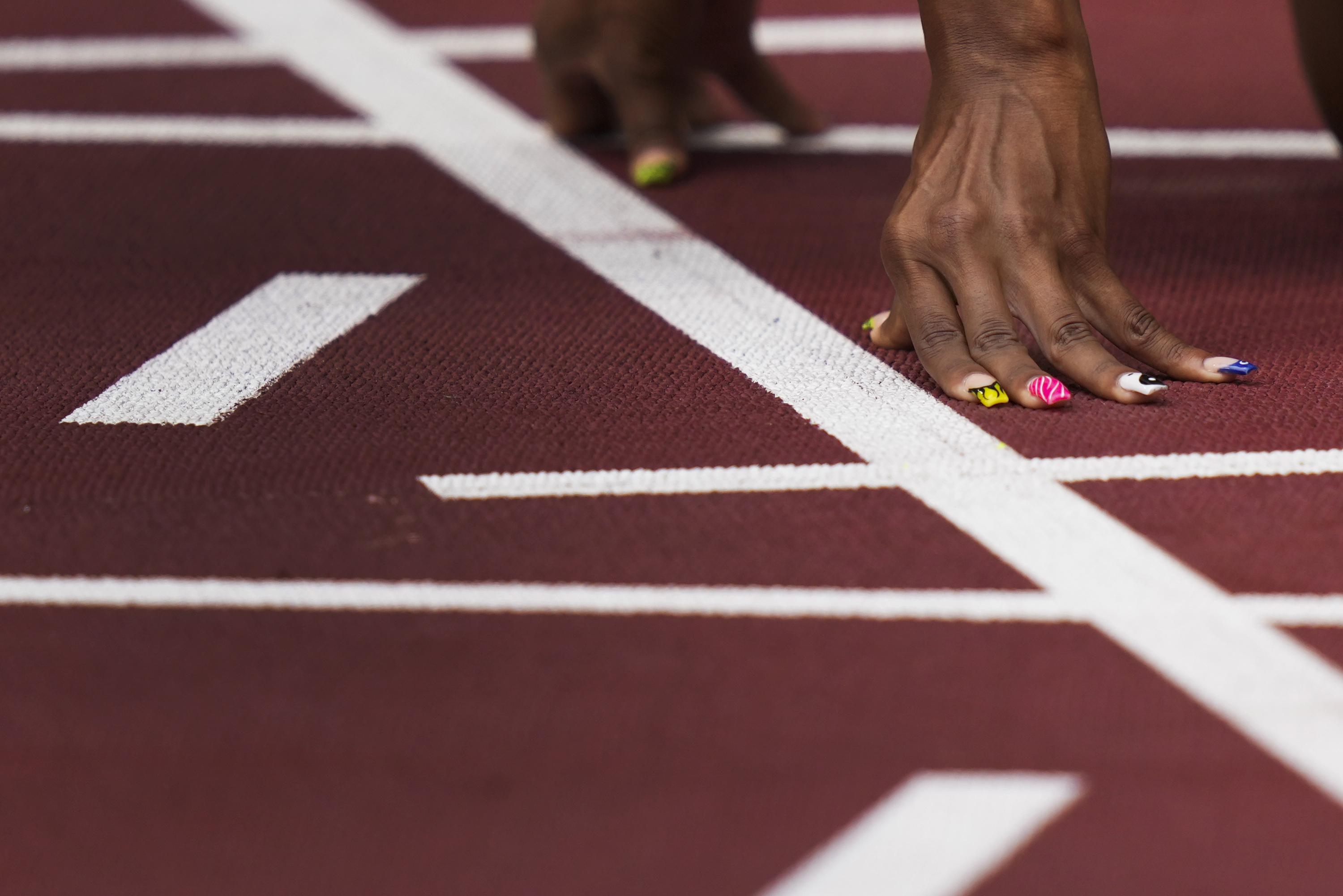 Tokyo 2020: Why track and field's finish-line dives are sprinters' ultimate  risk and reward - Sports Illustrated