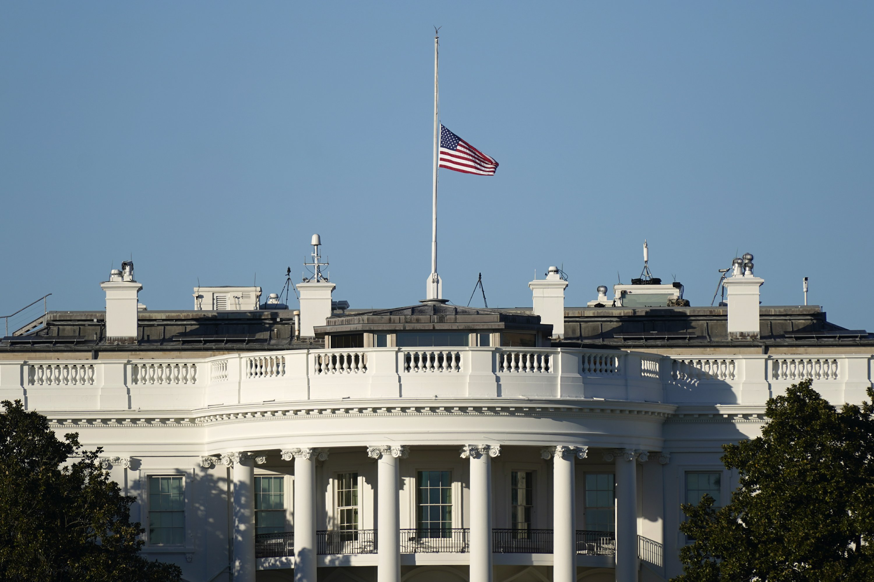 Why Is The Flag At Half Staff Today In Washington State - About Flag