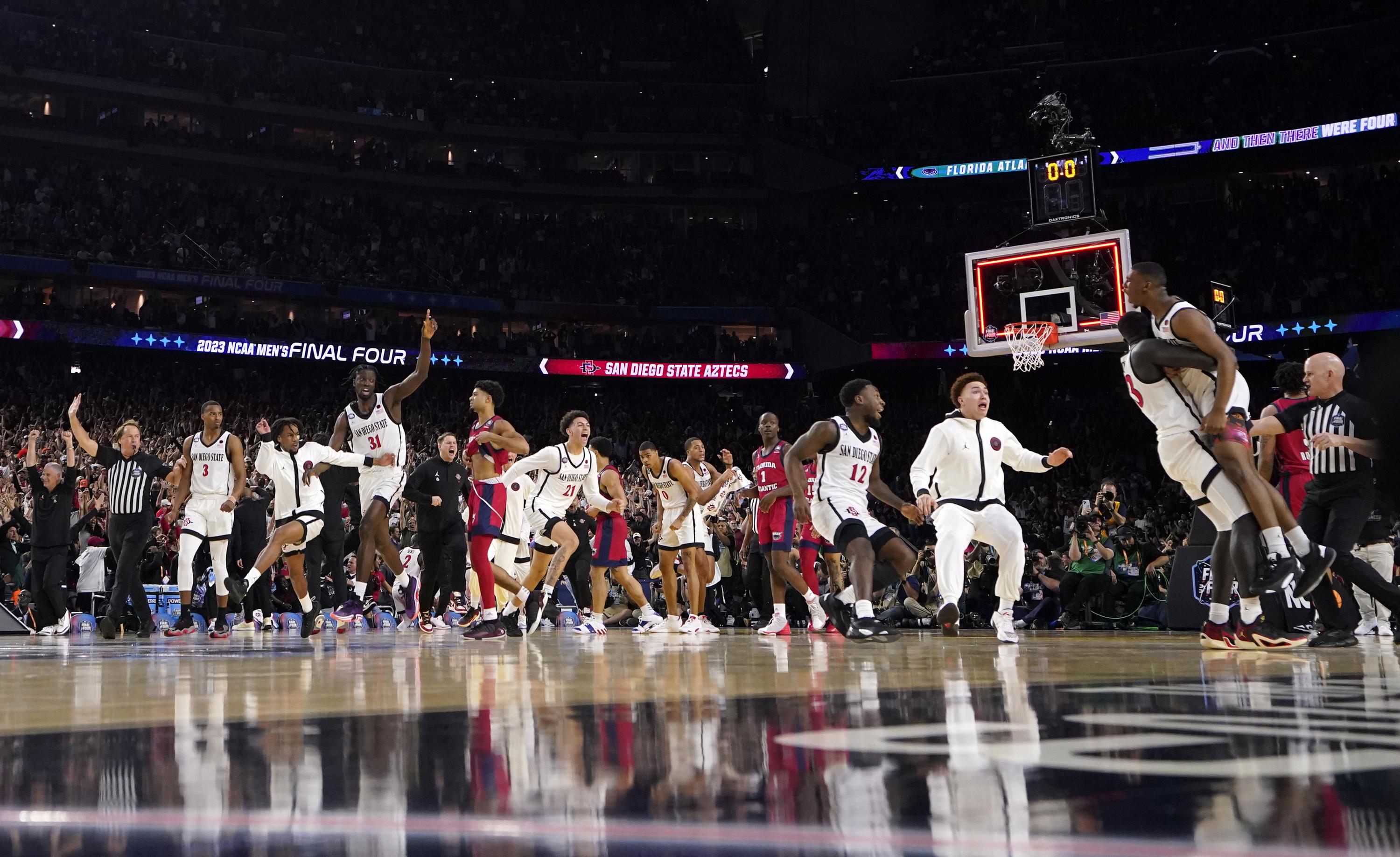 San Diego State found a last minute buzzer-beater to reach the title game :  NPR