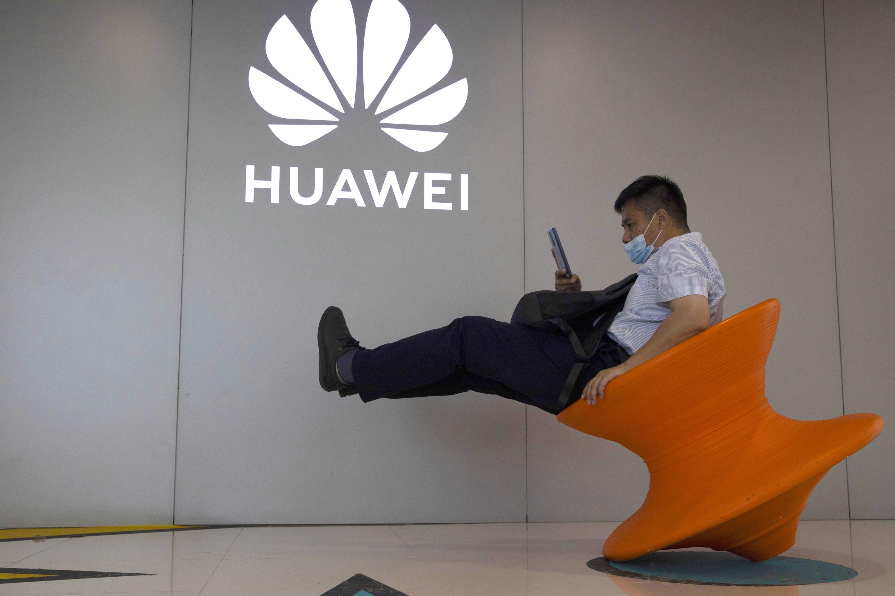 Huawei Sales Off 32 After Us Sanctions Smartphone Sale Ap News 