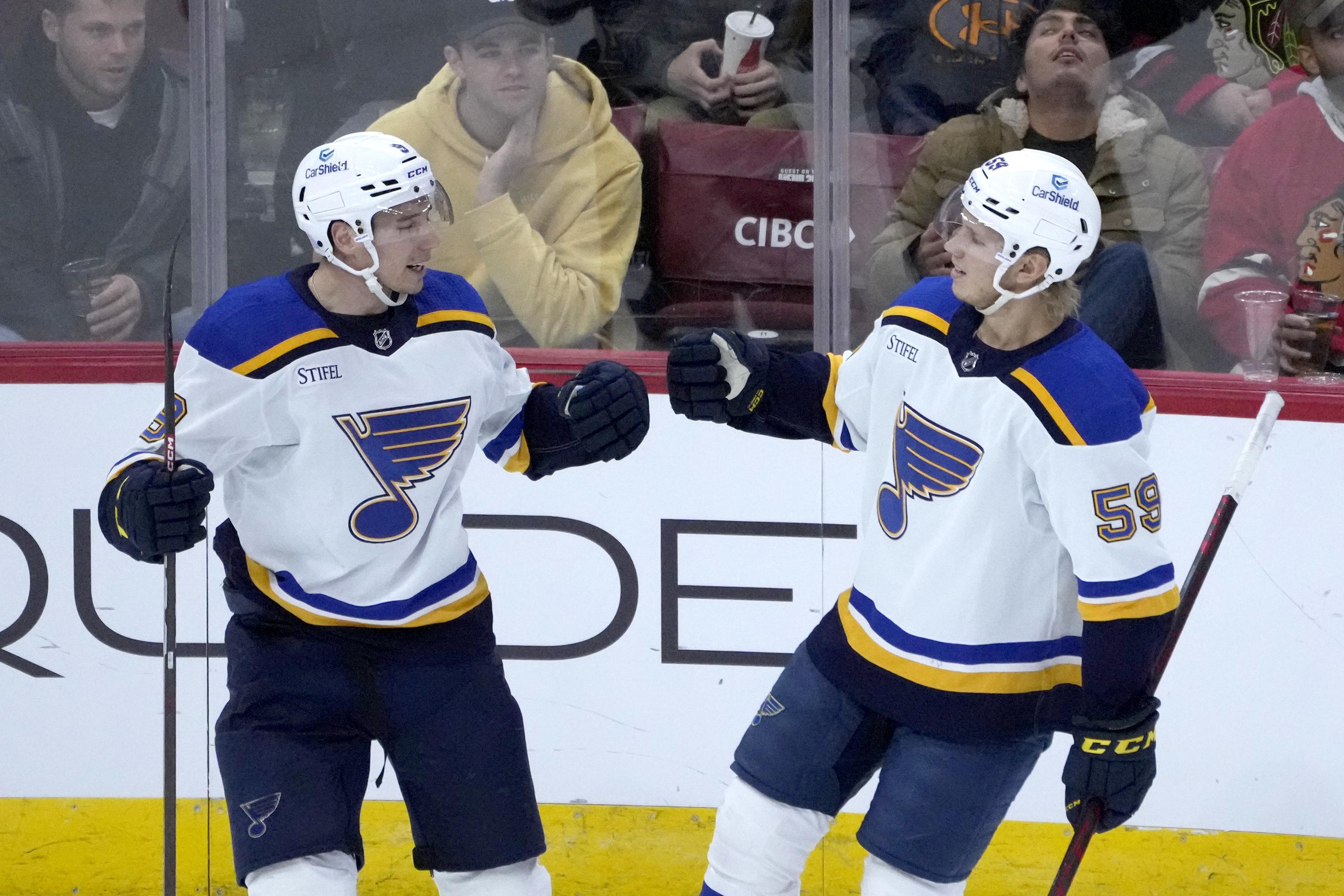 o-reilly-kyrou-help-blues-beat-blackhawks-5-2-ap-news