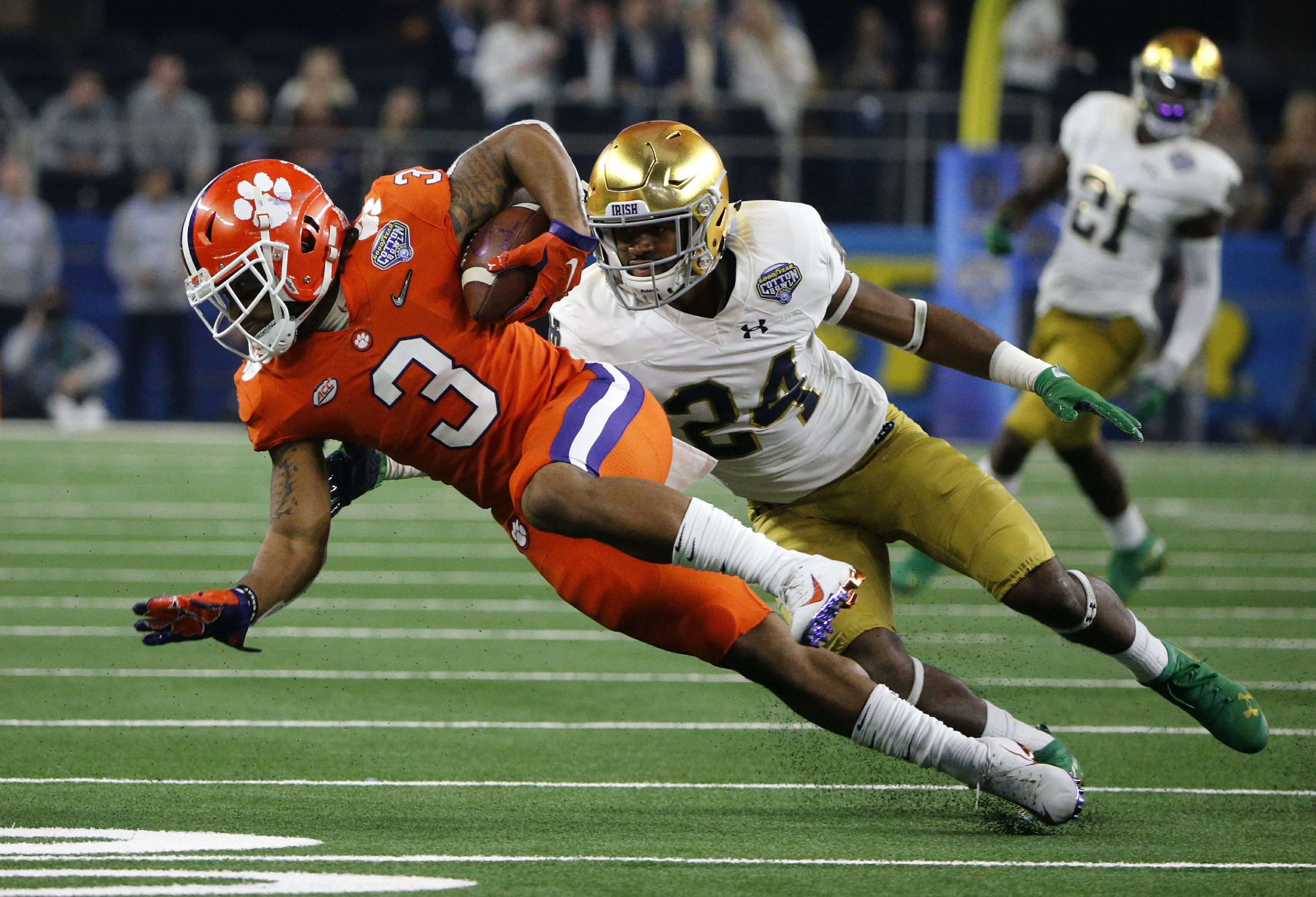 Clemson Wr Rodgers Has Rapid Return From Acl Surgery