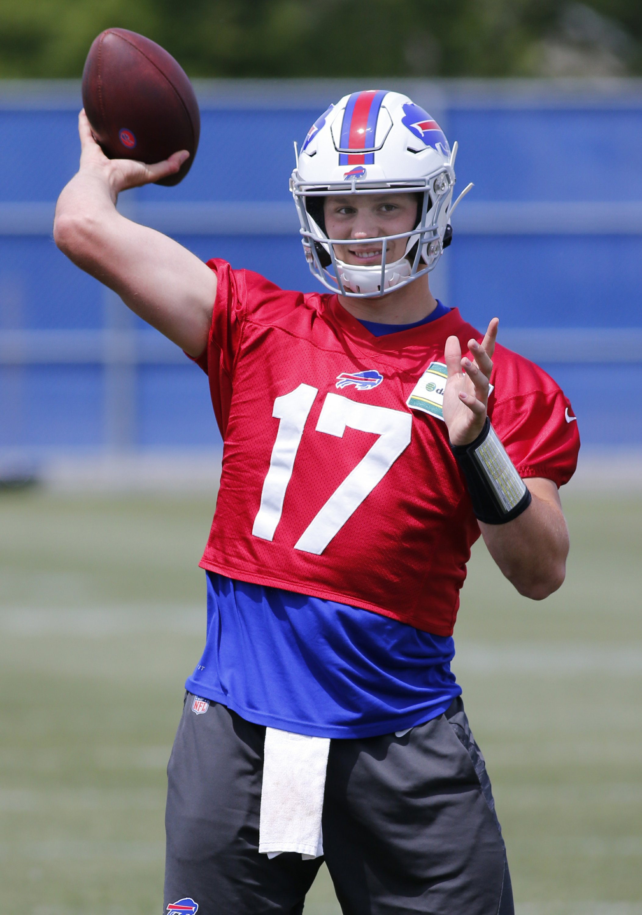 Bills Qb Allen Focused On Staying Upbeat Entering 2nd Season