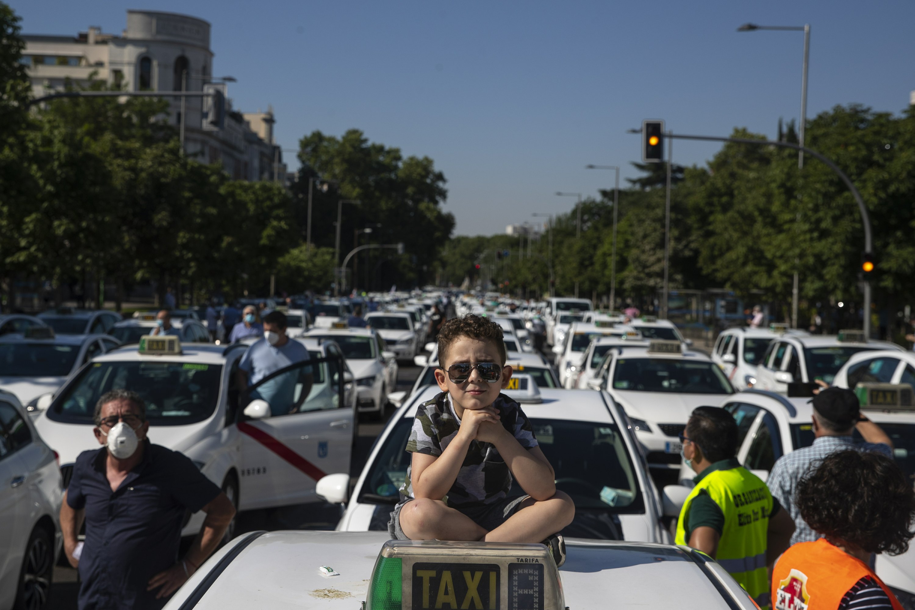 what is cab fare from the airport in madrid to city center?