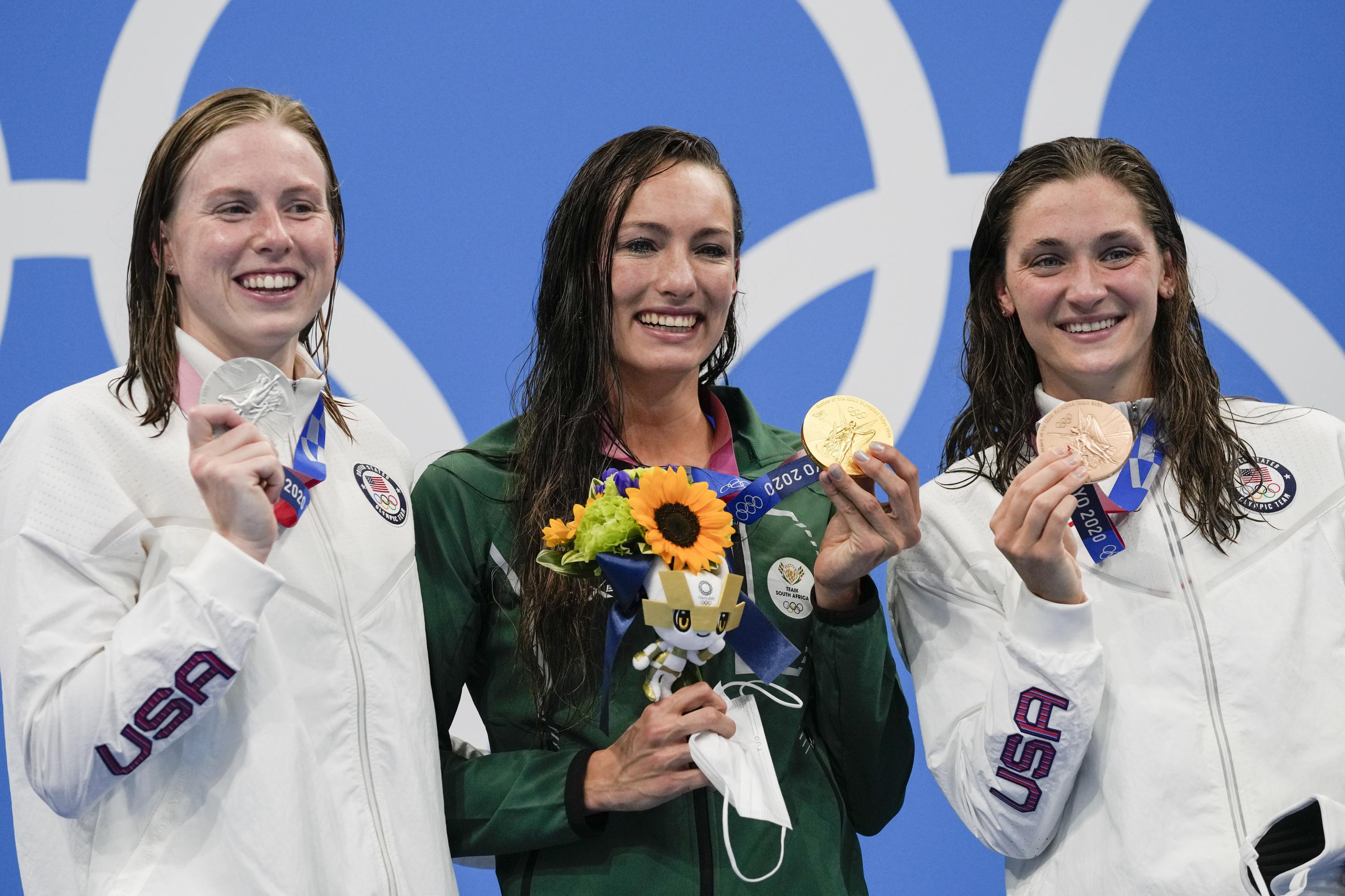 South African Sets World Swim Record Aussies Add 6th Gold