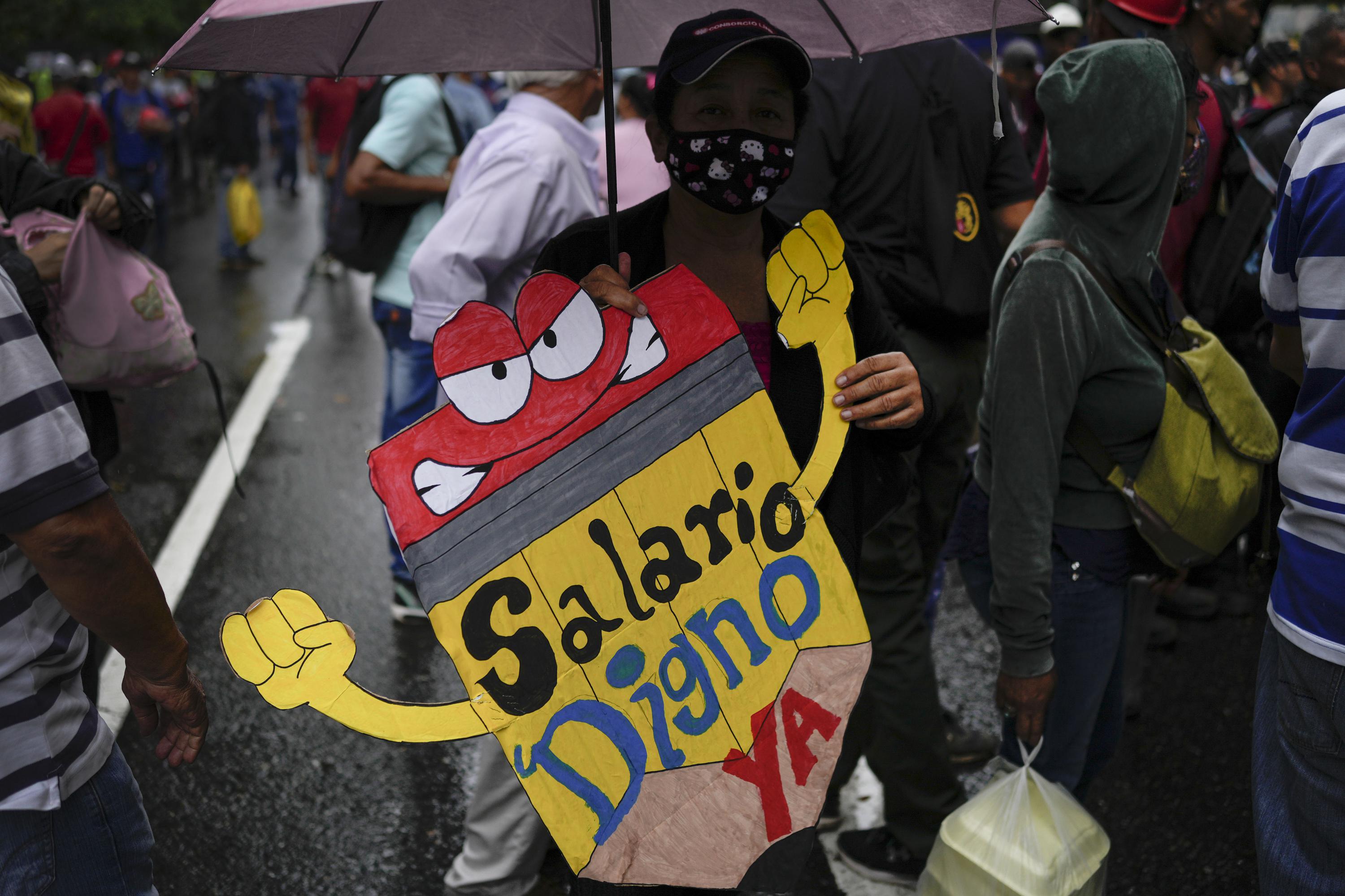 El salario empuja a los maestros venezolanos a protestar, a considerar renunciar