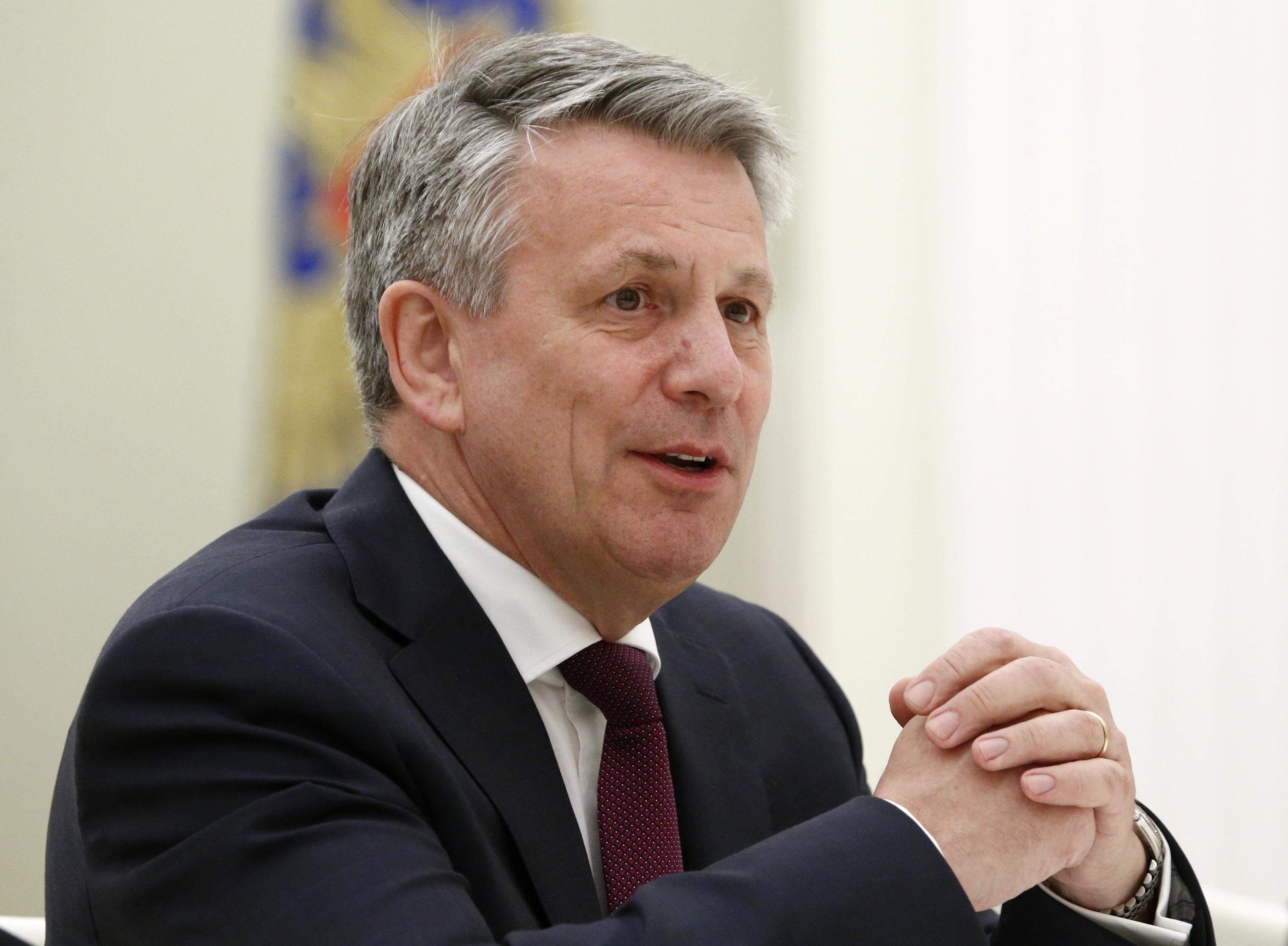 Shell CEO to step down as oil giant looks to climate goals