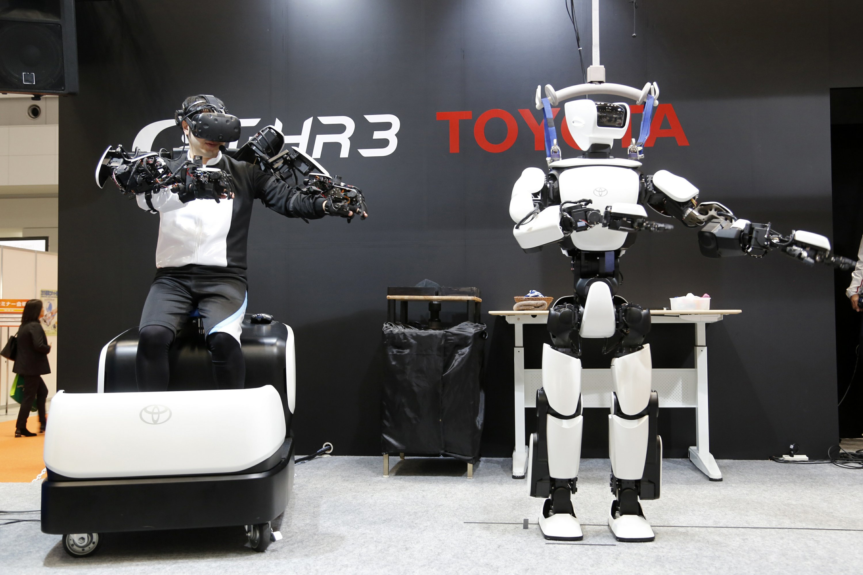 unveils upgraded version of its robot | News