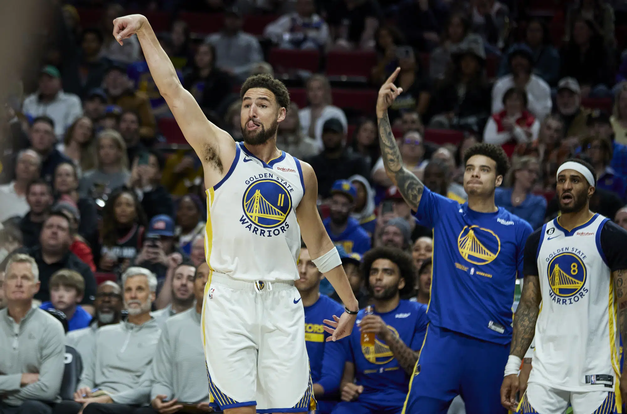 Warriors set NBA record with 55-point 1st quarter in rout | AP News