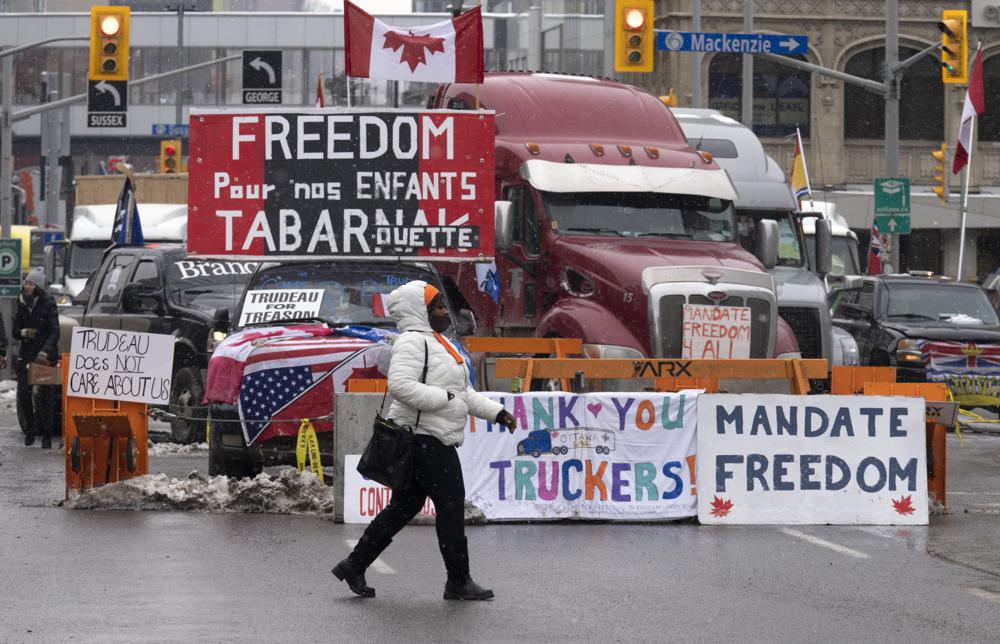 COVID-19 protests threaten border trade between Canada US