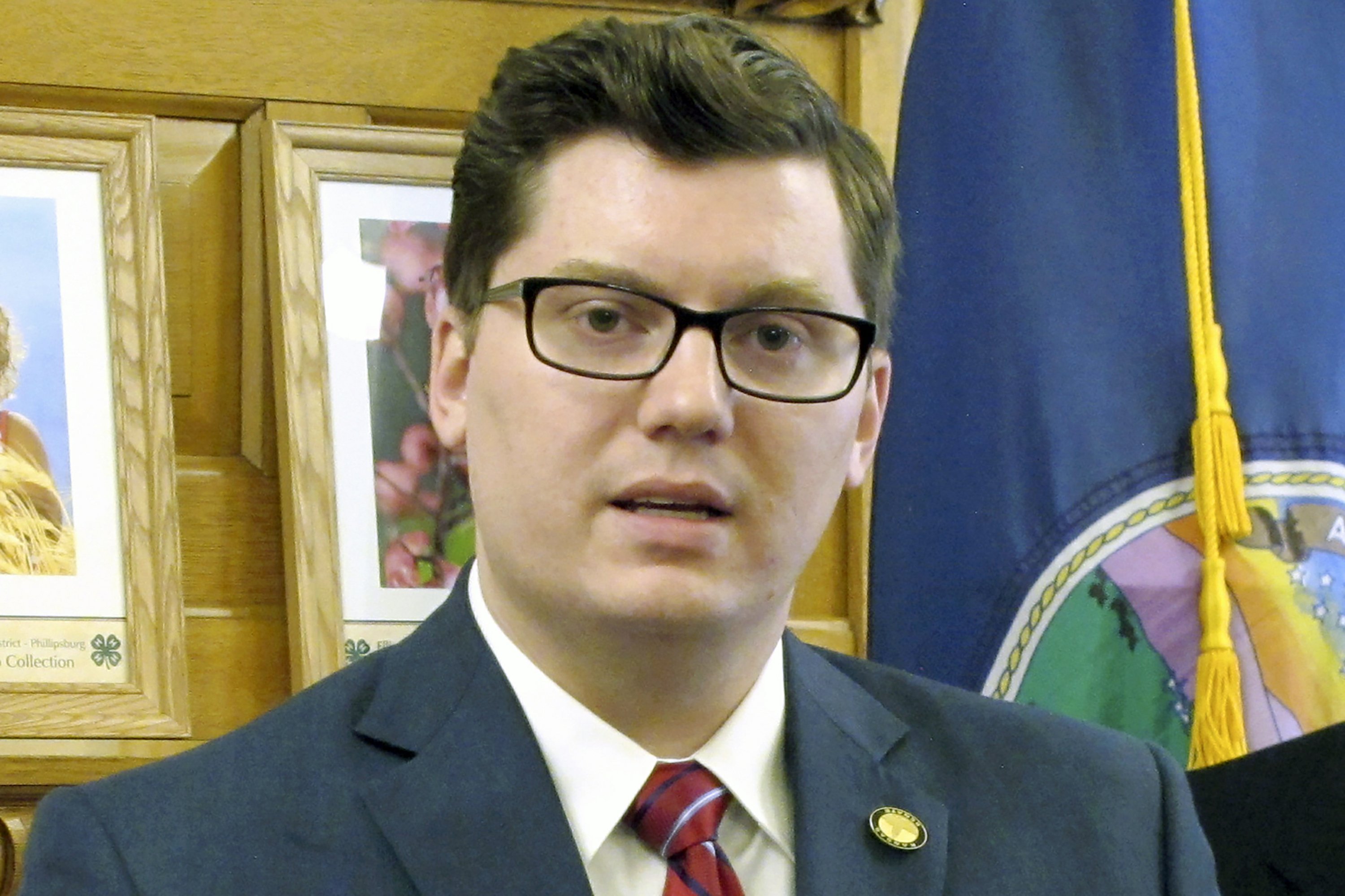 Kansas treasurer drops Senate bid to challenge Rep. Watkins AP News