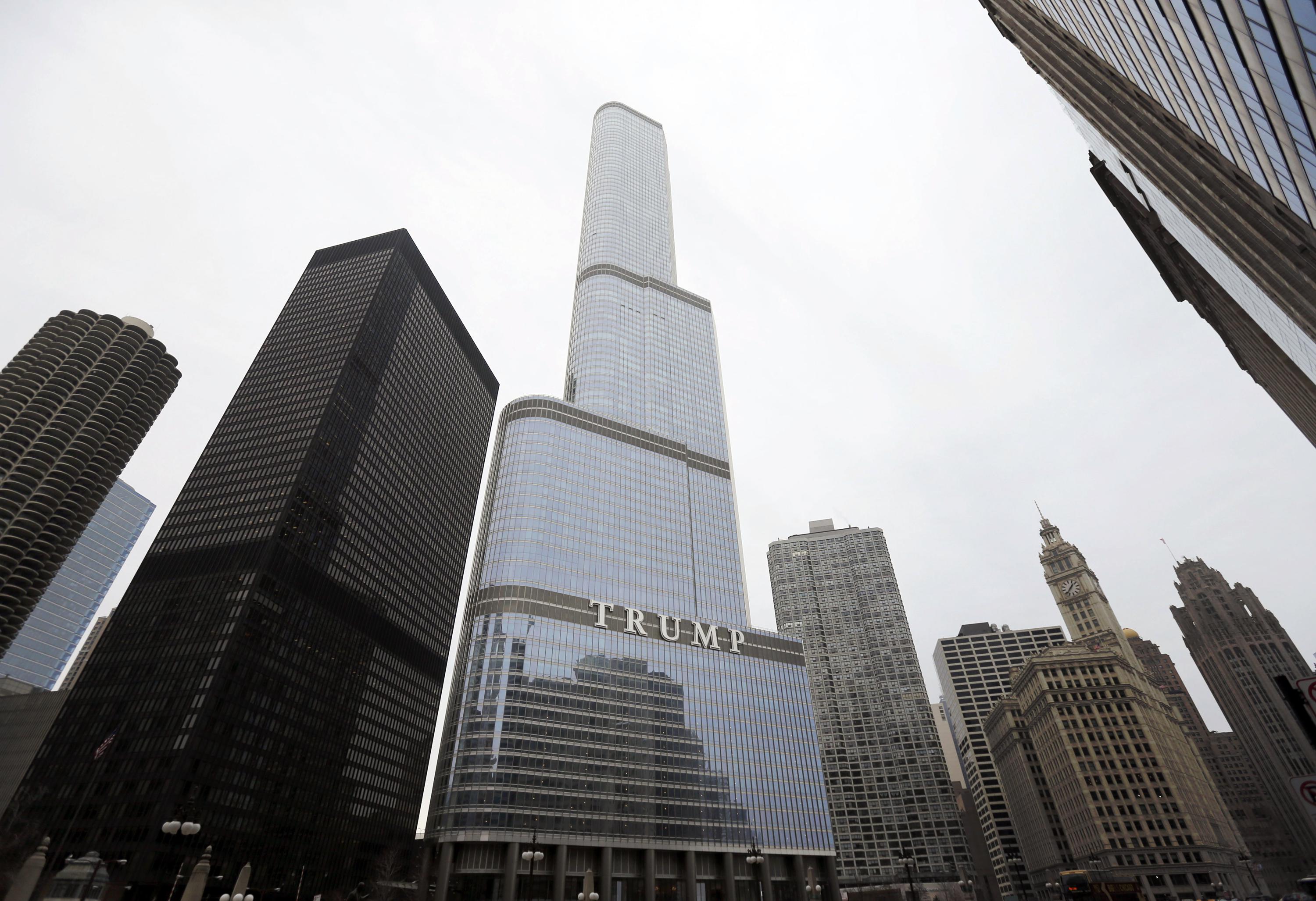 Agency: Trump is due $1M tax refund for Chicago skyscraper