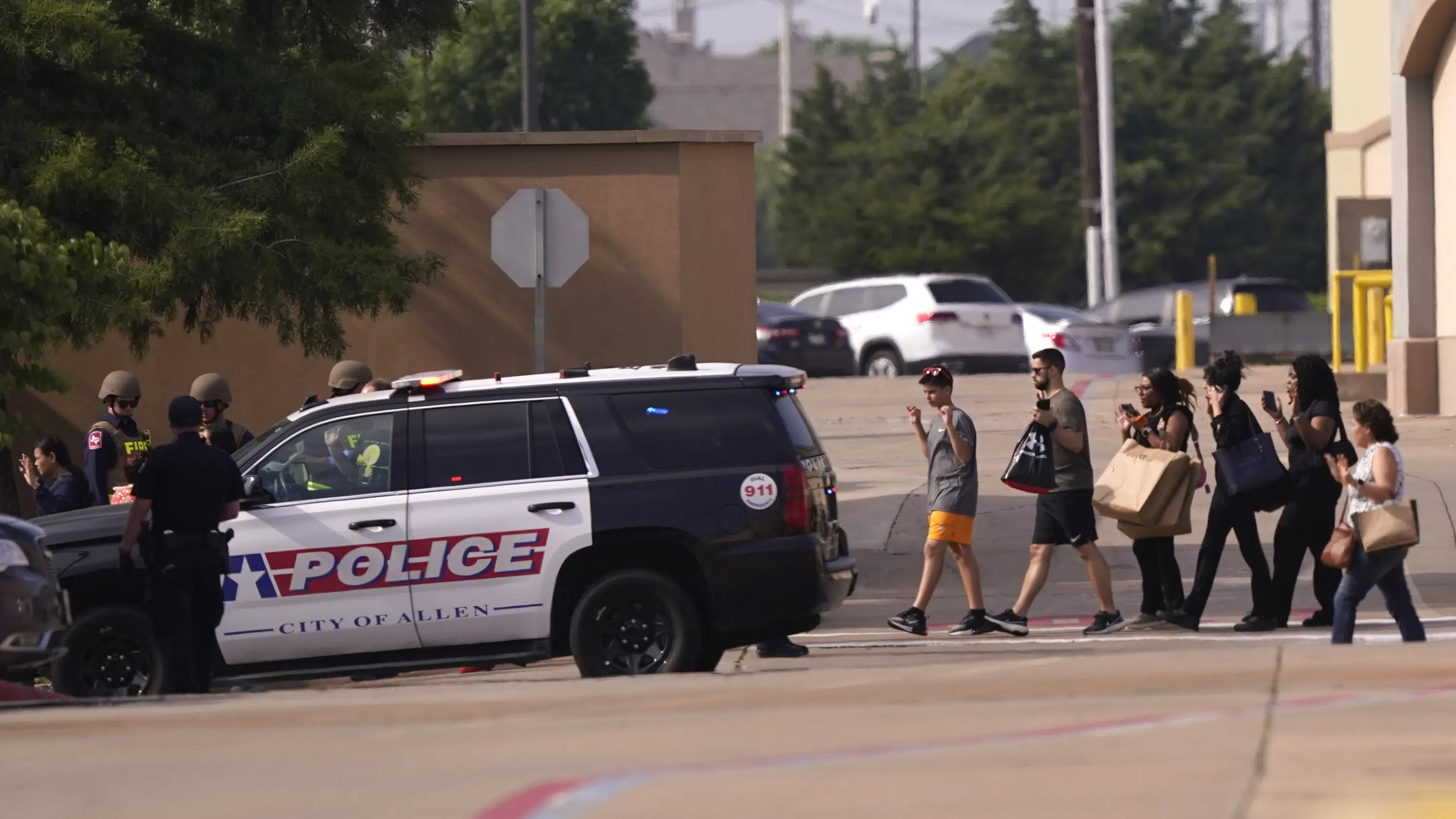 Police : 9 morts dans une fusillade dans un centre commercial au Texas