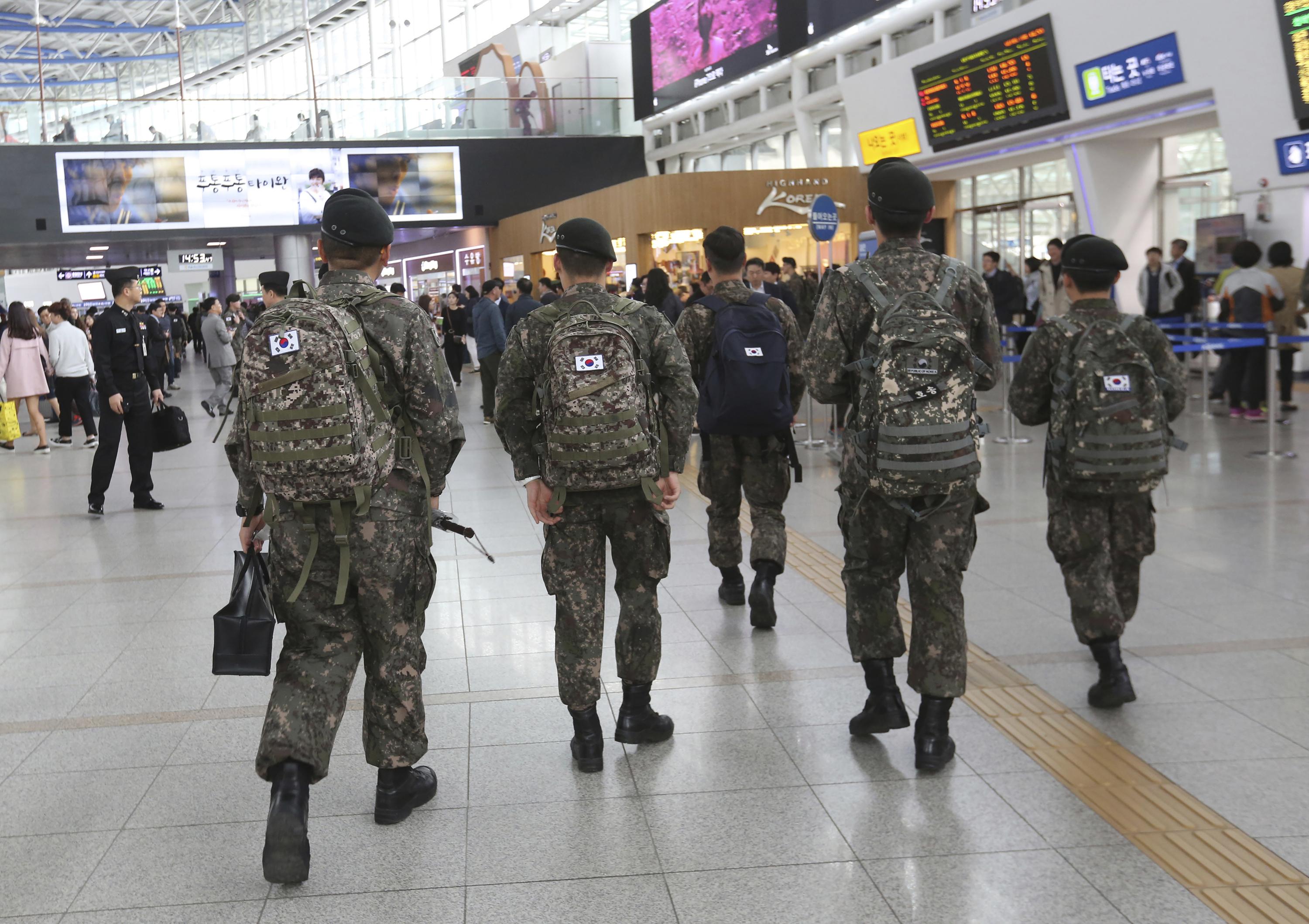 S. Korea's top court overturns convictions of gay soldiers | AP News