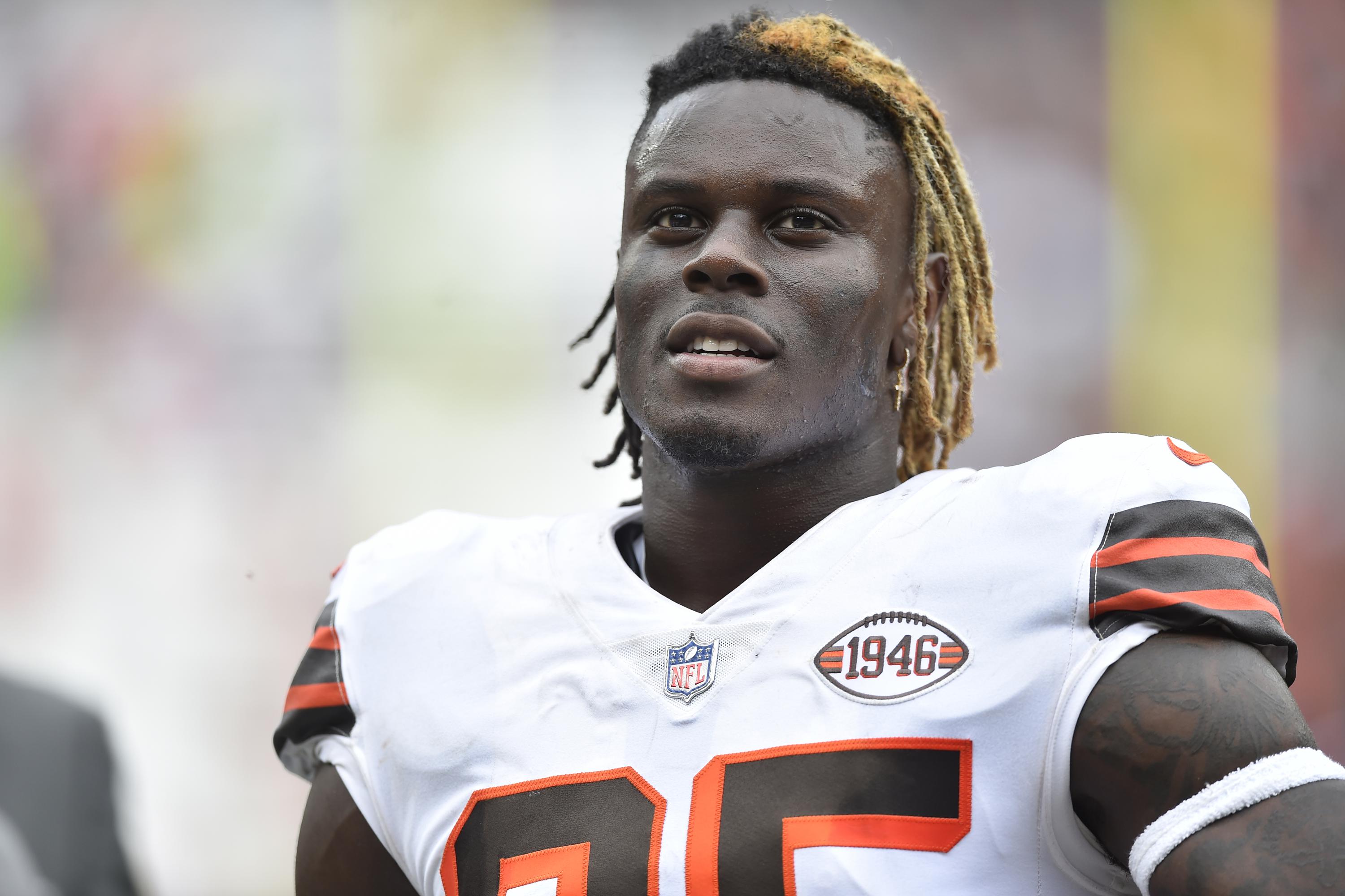 AP source Browns, Njoku agree on 4year contract extension AP News