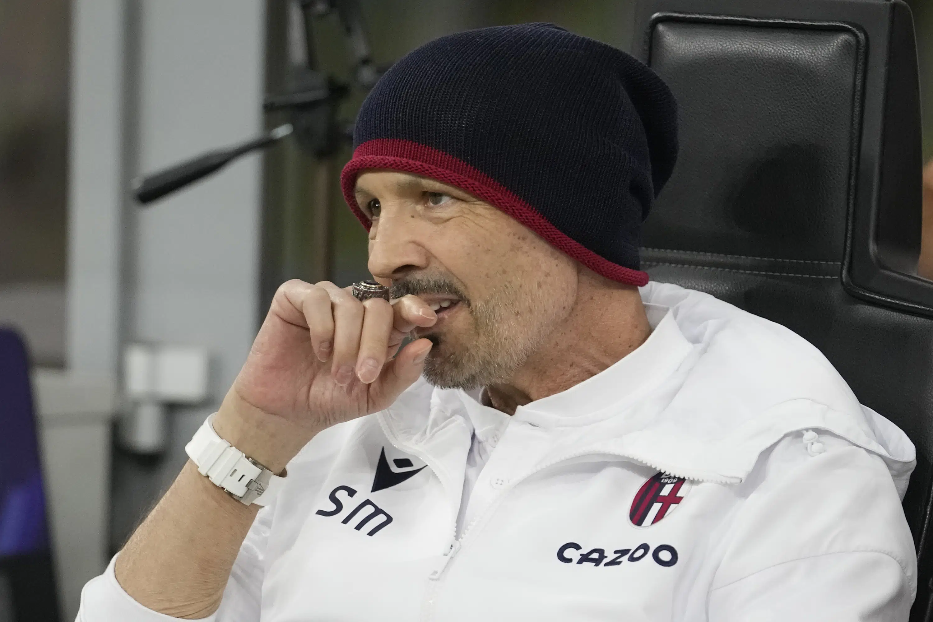 Siniša Mihajlović, soccer player and coach, dies at 53 | AP News