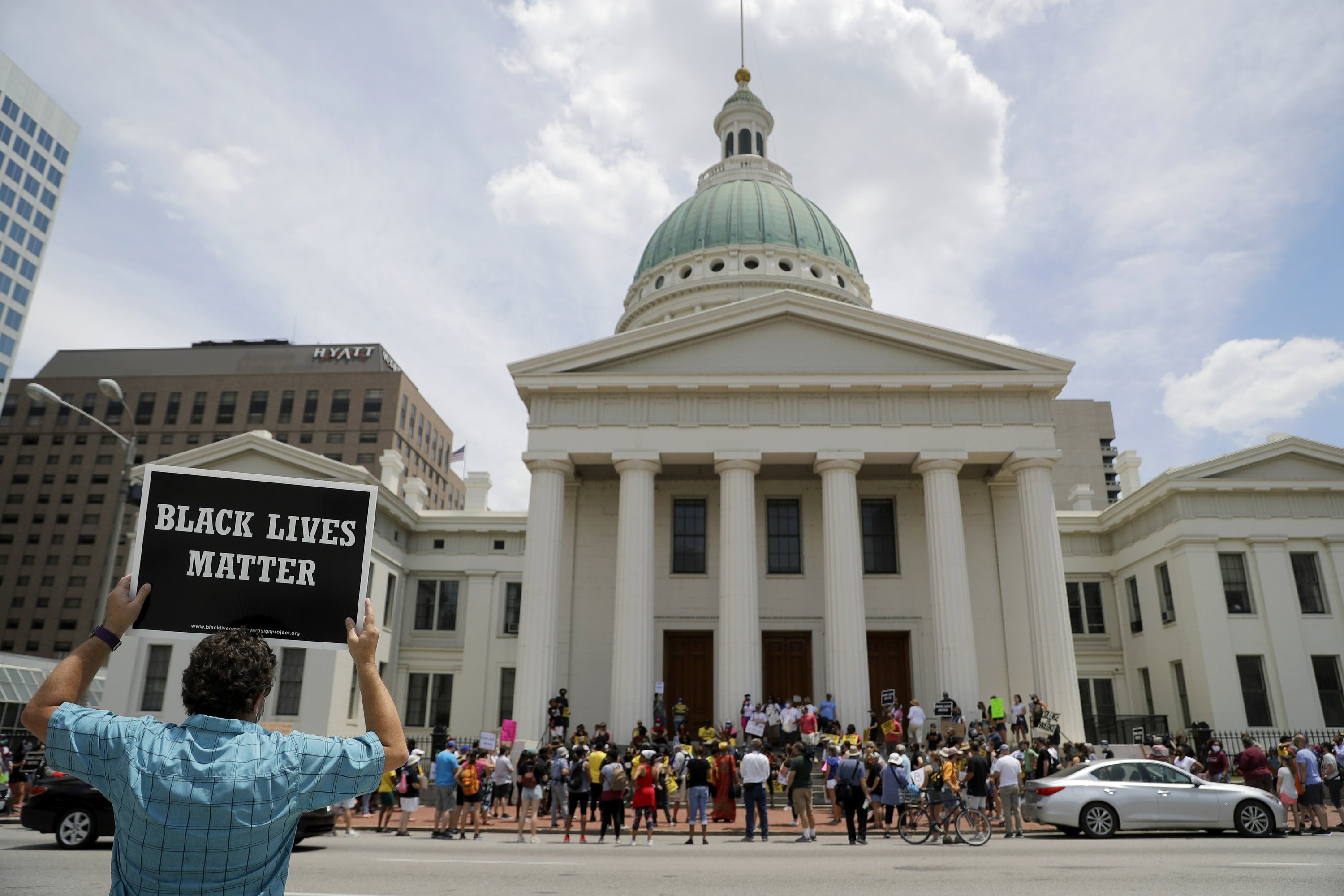 St. Louis march begins where slave case was heard AP News