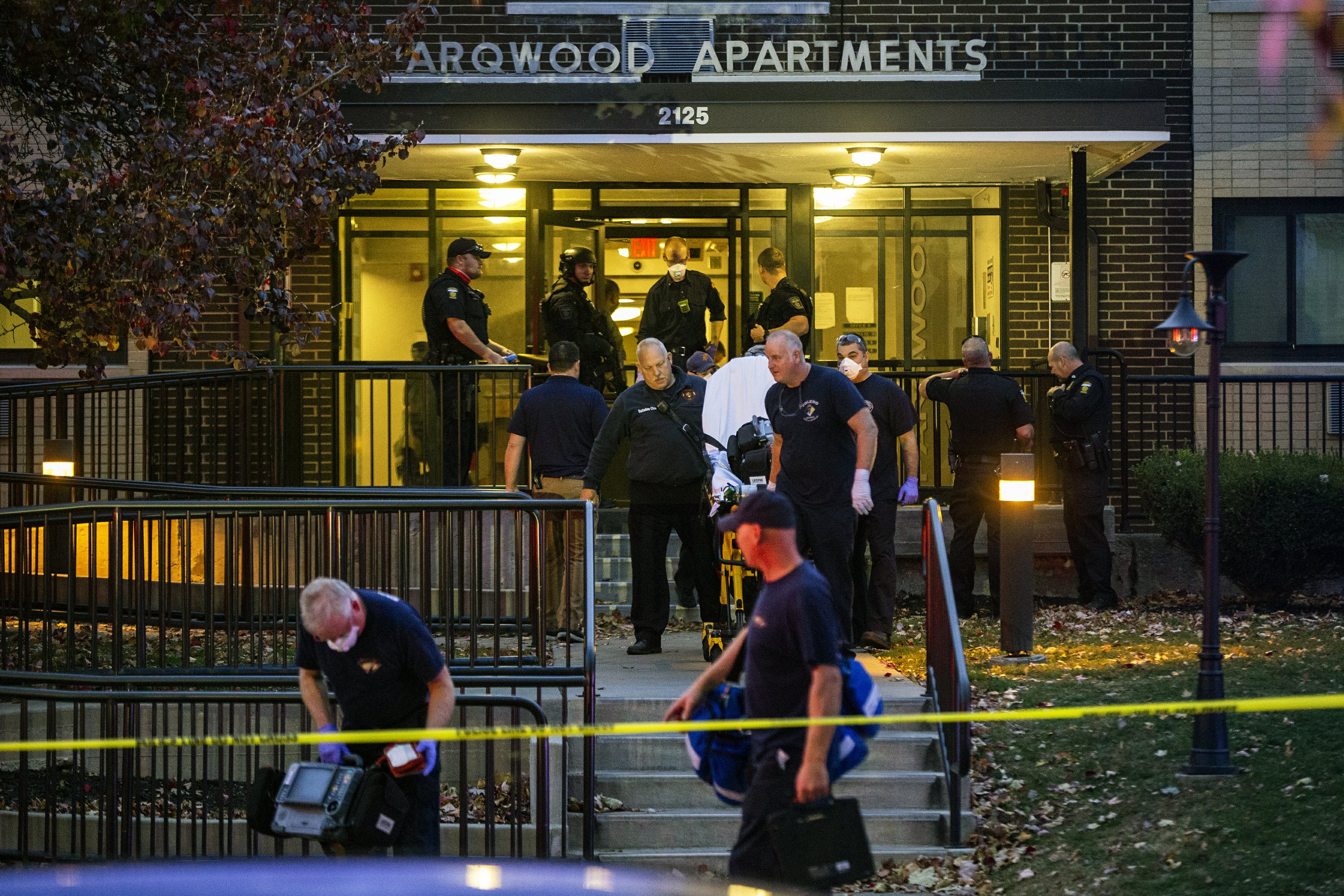 3 killed, 2 wounded in Toledo apartment building shooting AP News