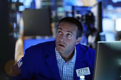 Un operador bursátil en la sede de la Bolsa de Valores de Nueva York el 20 de julio del 2021.  (Foto AP/Richard Drew)