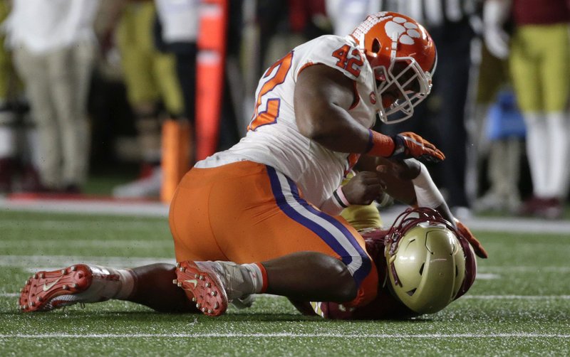 Bc Qb Brown Leaves Clemson Game In 1st Quarter