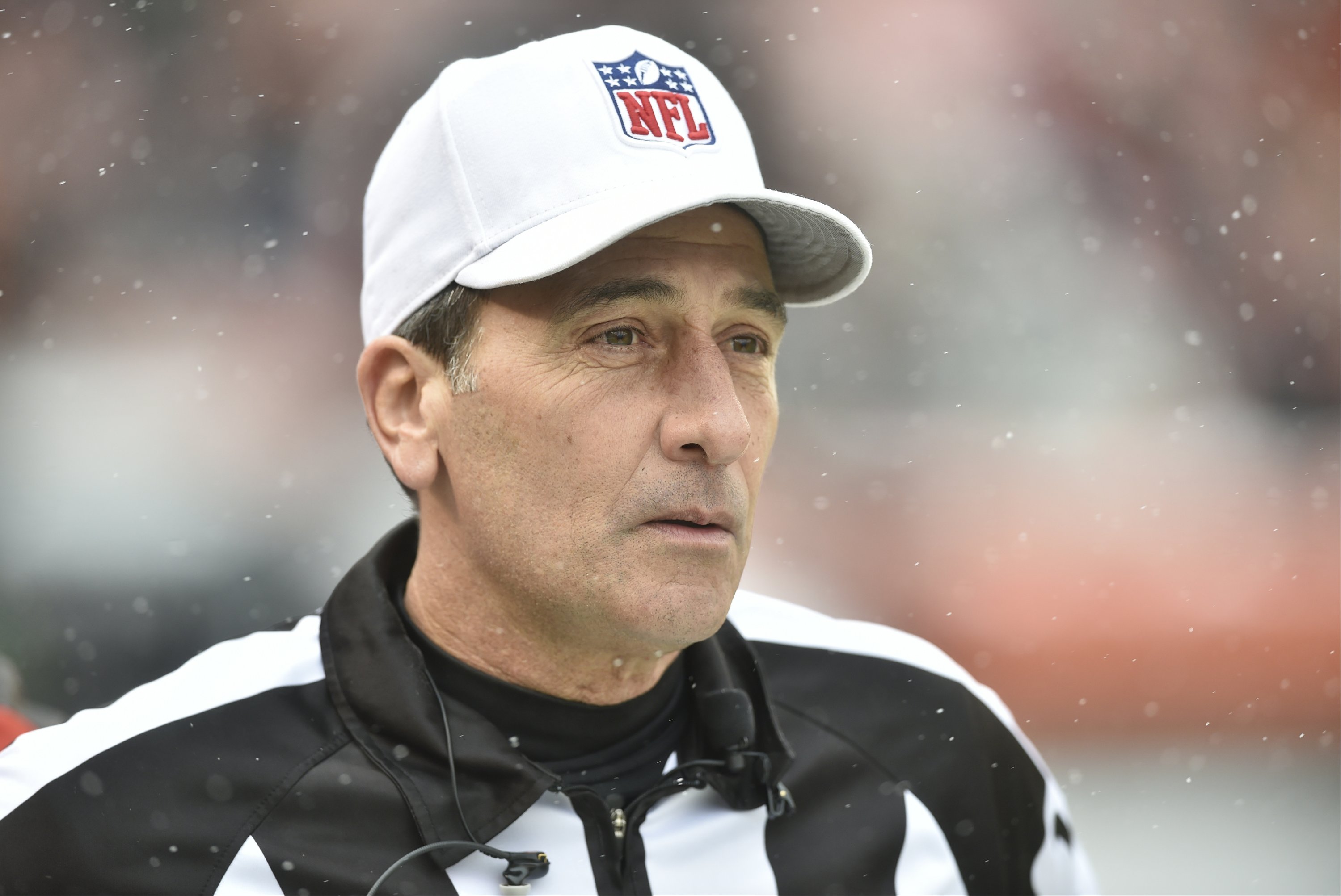 cbs-sports-hires-former-nfl-ref-steratore-as-rules-analyst-ap-news