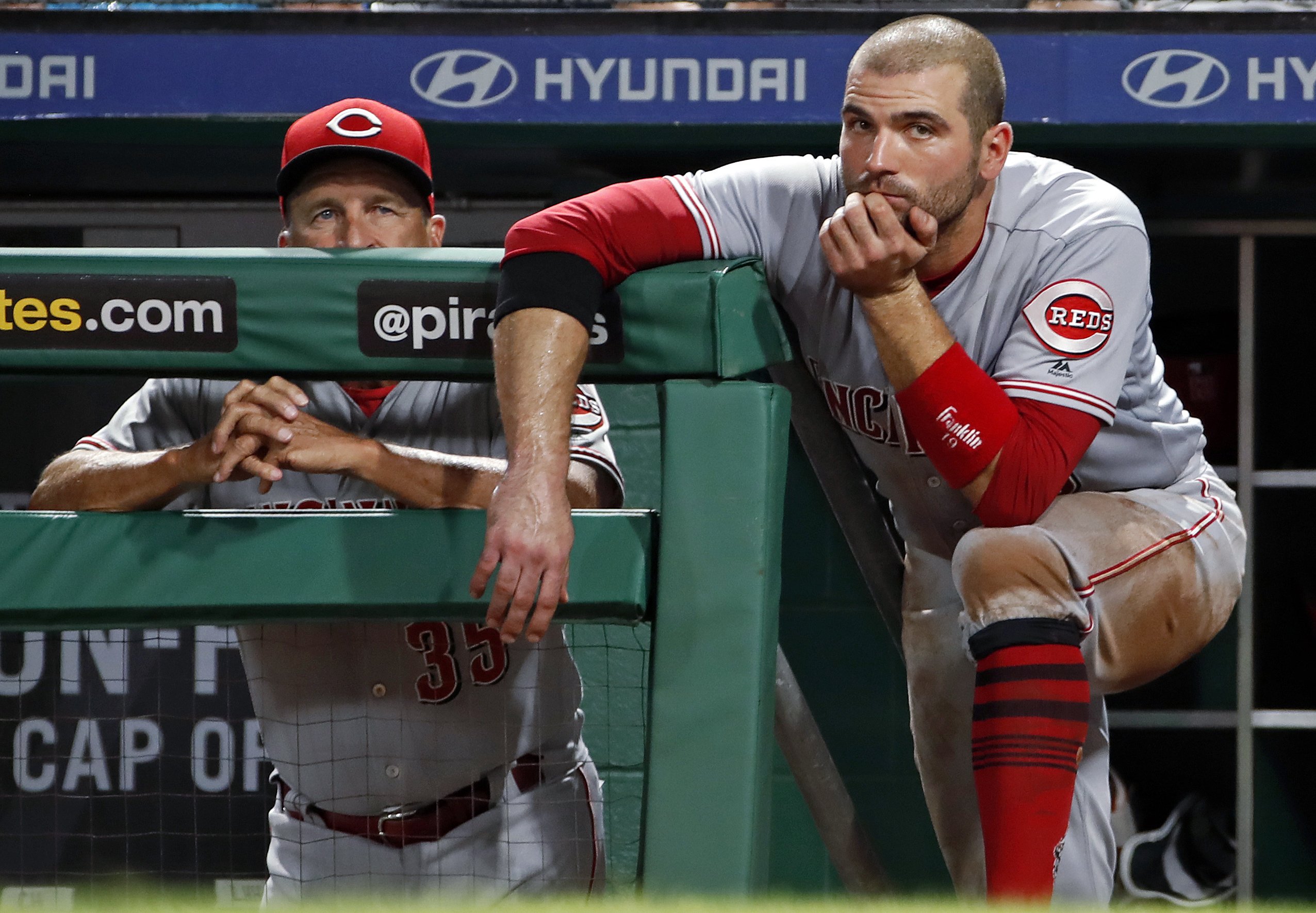 Reds looking for manager after 4th straight 90-loss season | AP News