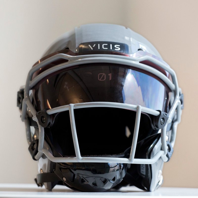 Nfl To Prohibit Use Of Certain Helmets For 1st Time