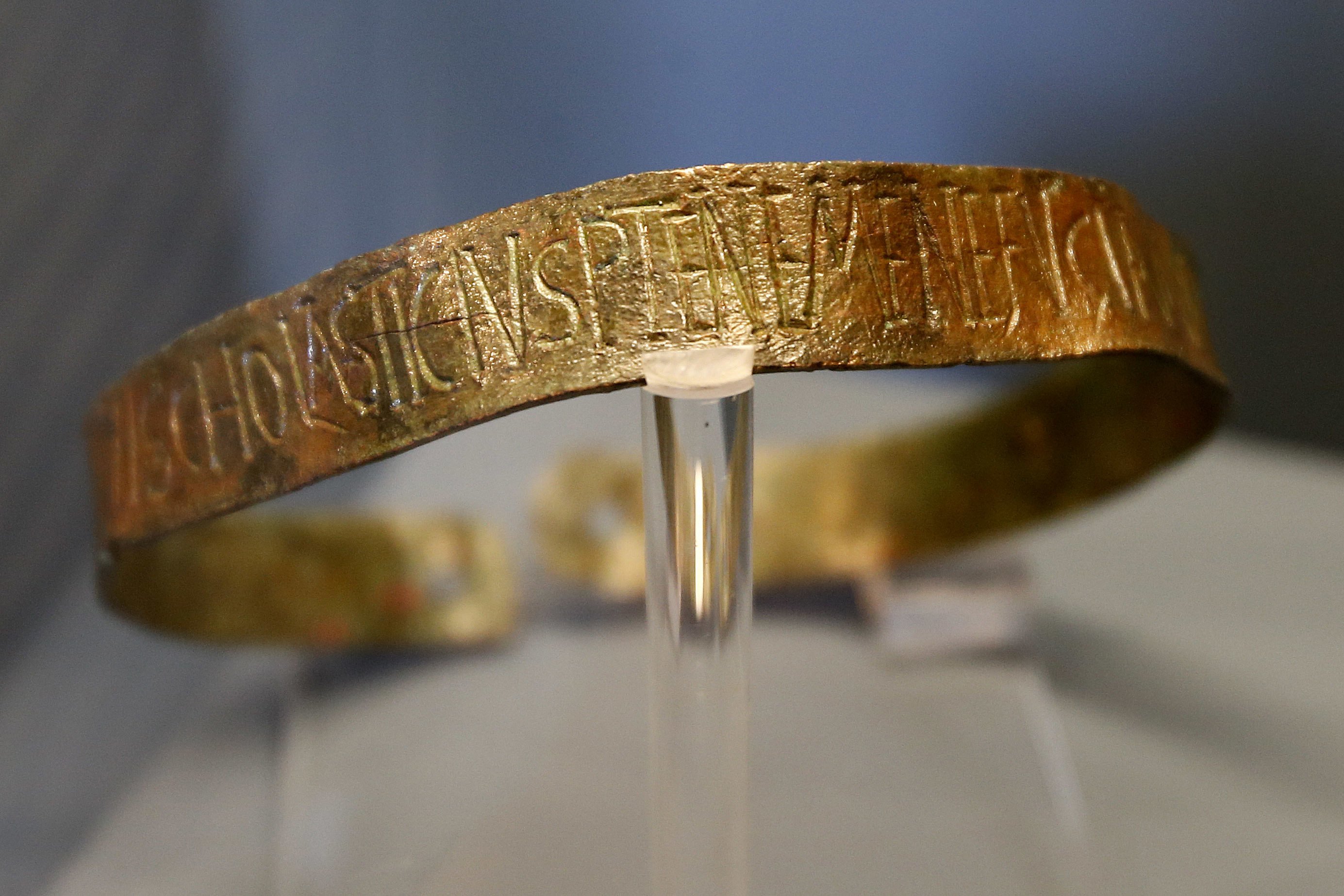 Exhibit explores ancient Roman 'designer' labels, trademarks | AP News