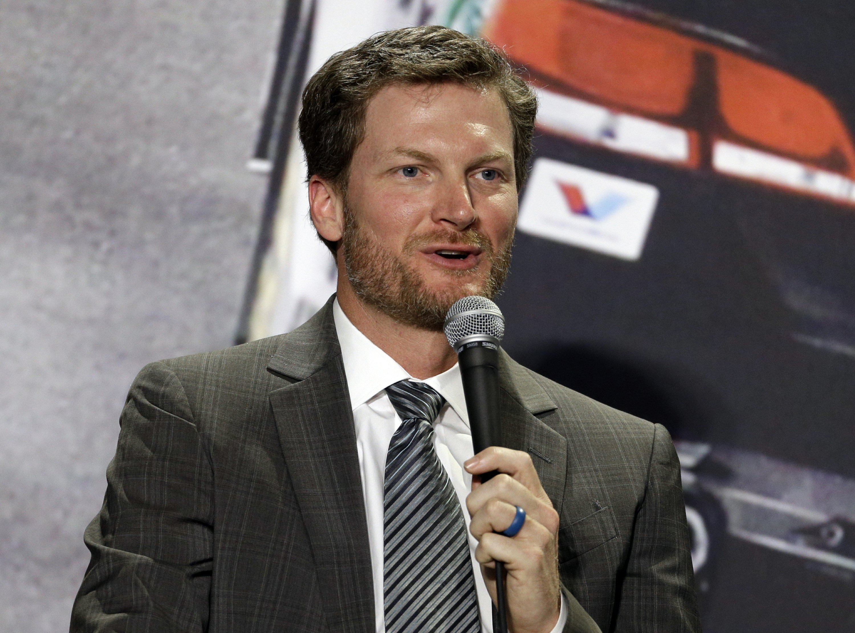 Earnhardt Jr. added to NBC Sports' Kentucky Derby team AP News