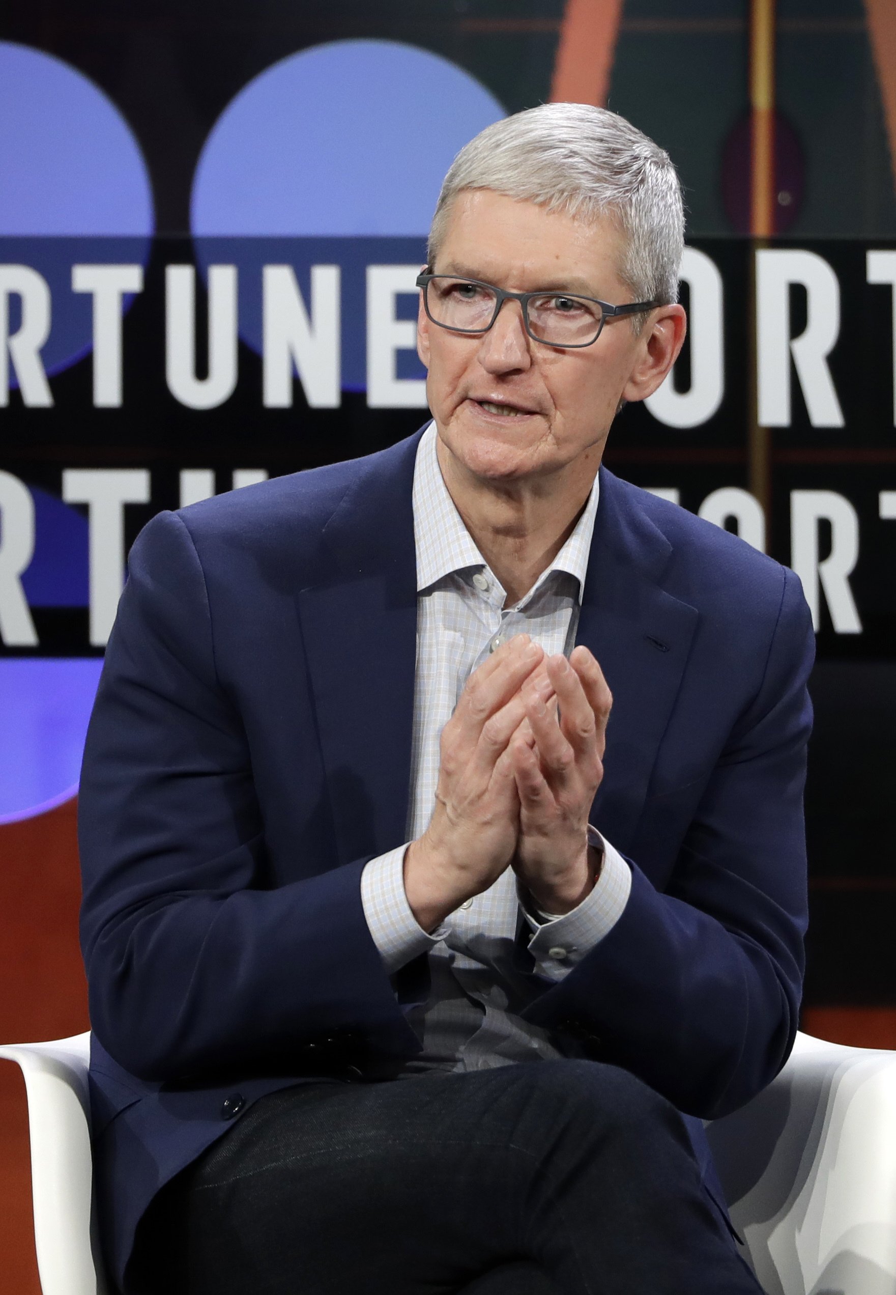 google vs apple compare ceos google vs apple compare ceos