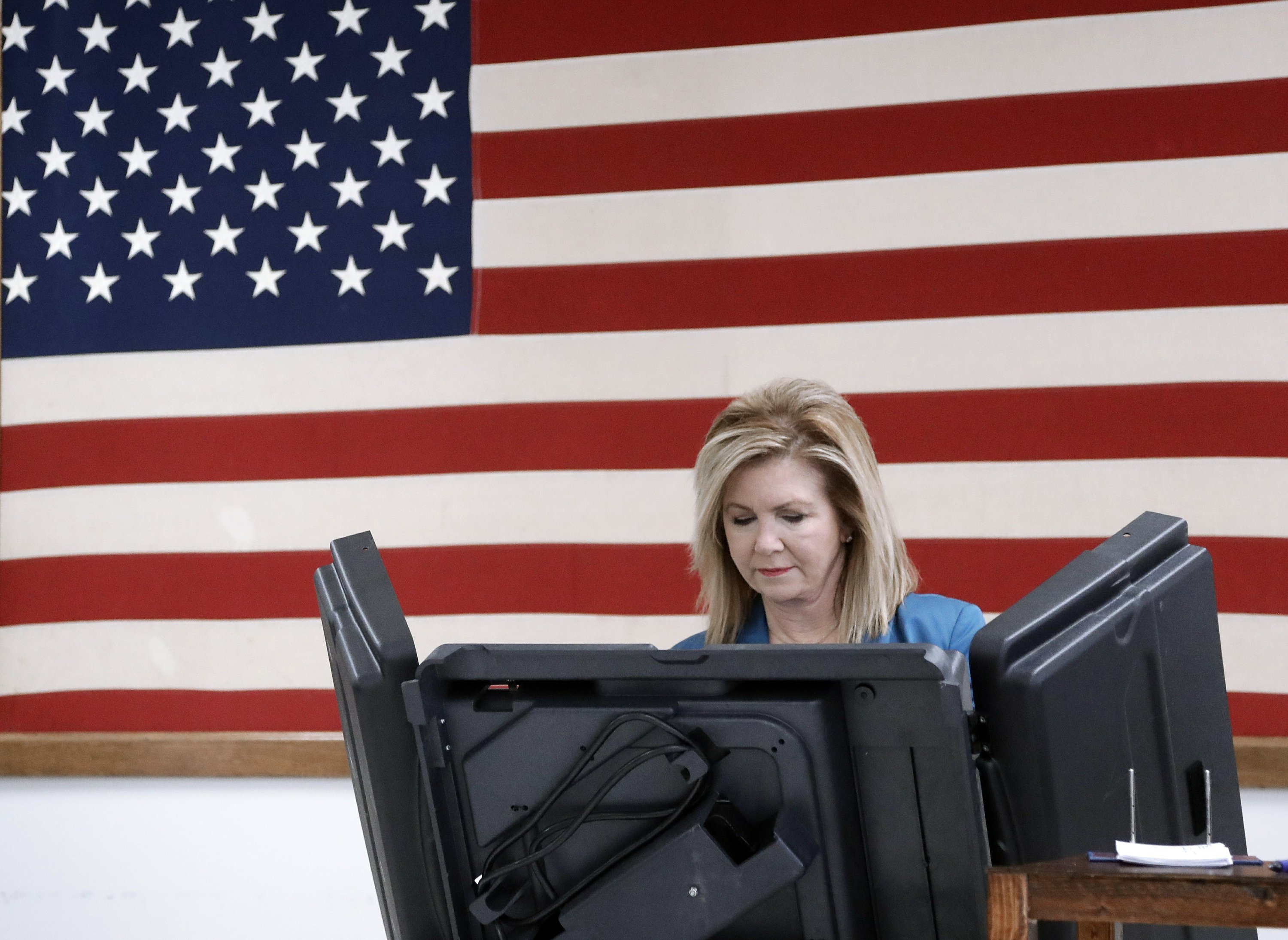 Polls open in Tennessee for Tuesday vote AP News