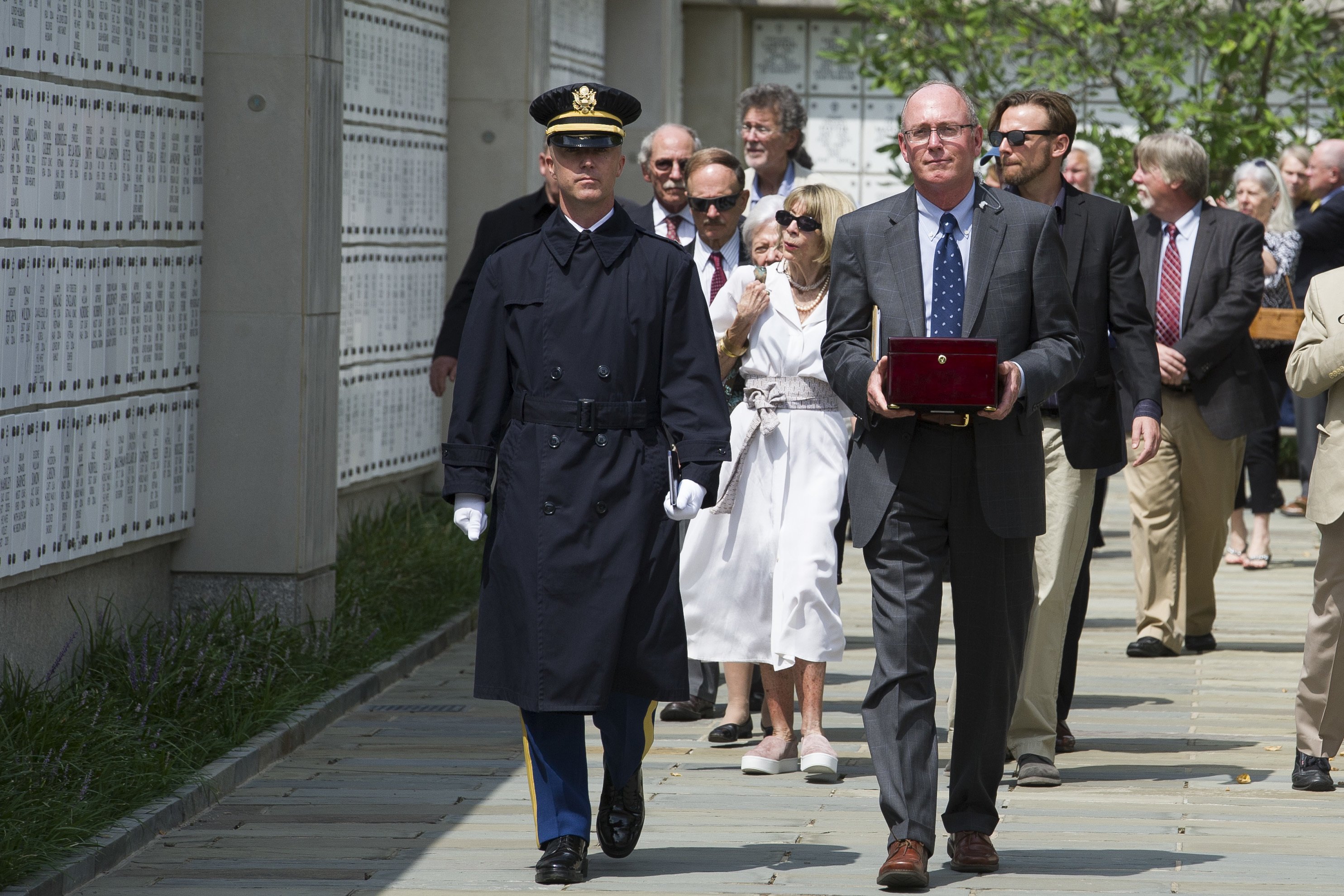 AP reporter Richard Pyle laid to rest at Arlington cemetery AP News