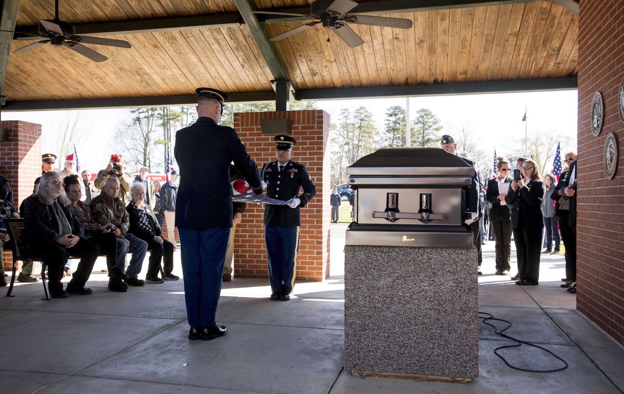 US Army medic Phillip Kenneth Drye, a veteran of the Vietnam War, was buried at the Salisbury National Cemetery on Wednesday morning with full military honors. Drye passed away on December 24 of 2018 but had no relatives to claim the body and pay for his