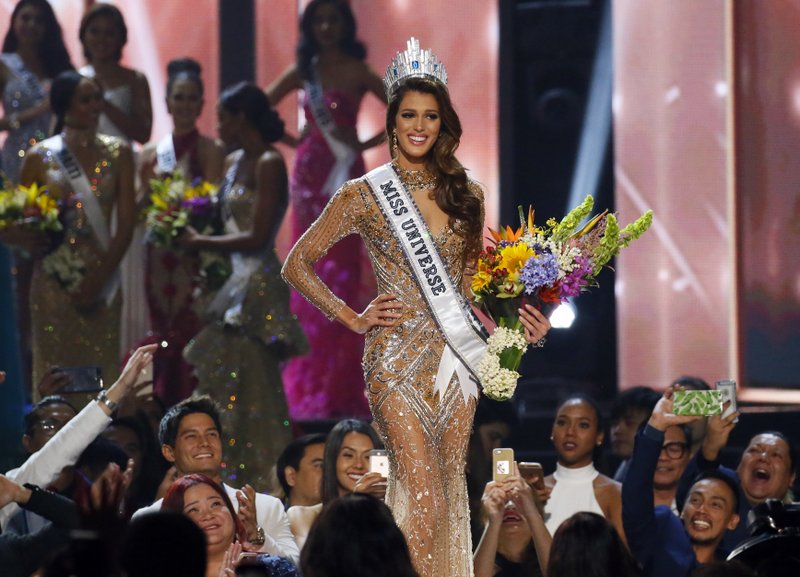 ♔ The Official Thread of MISS UNIVERSE® 2016 Iris Mittenaere of France ♔ 800