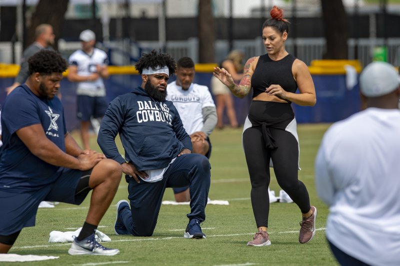 Tackle This Nfl Players Benefit From Regular Yoga Practice