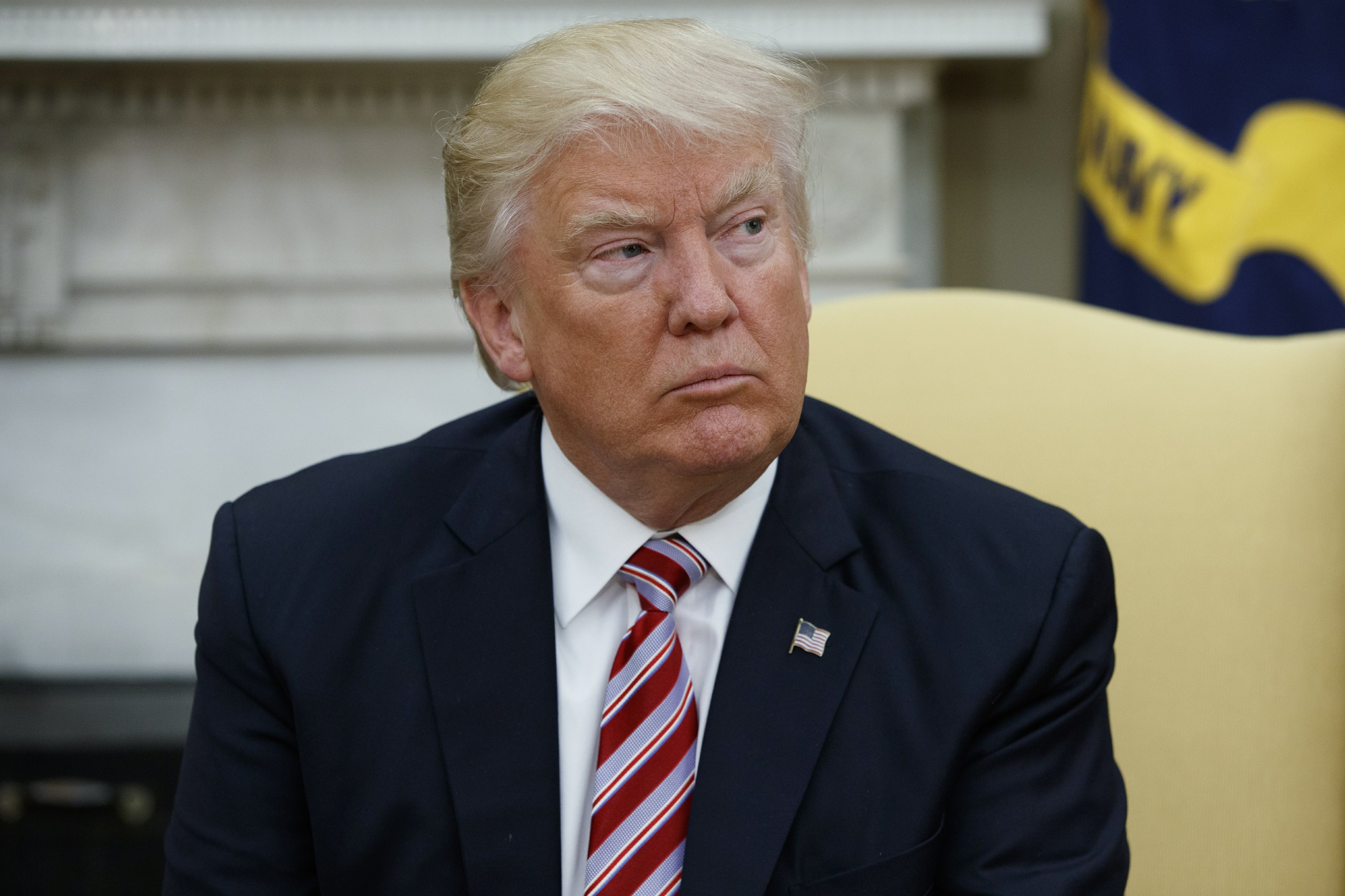 Trump threatens to cancel briefings for 'sake of accuracy'