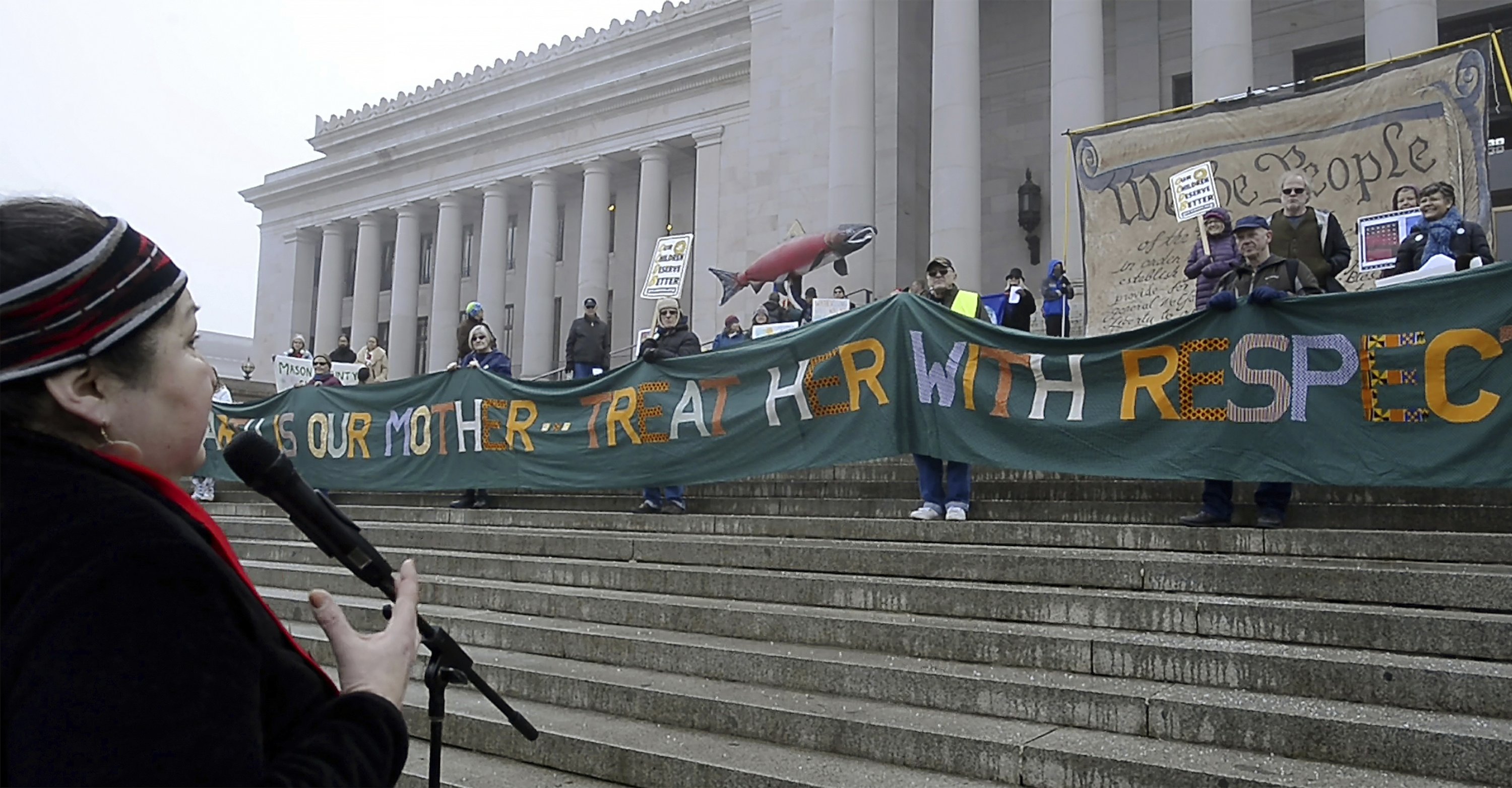 Washington Legislature begins 105day session AP News