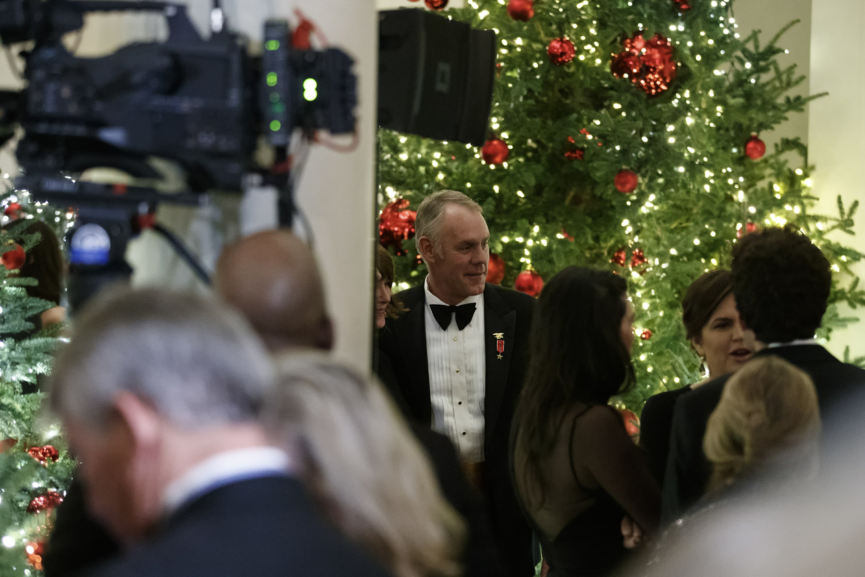 Ryan Zinke Christmas Party 2022 Zinke Resigns As Interior Secretary Amid Numerous Probes | Ap News